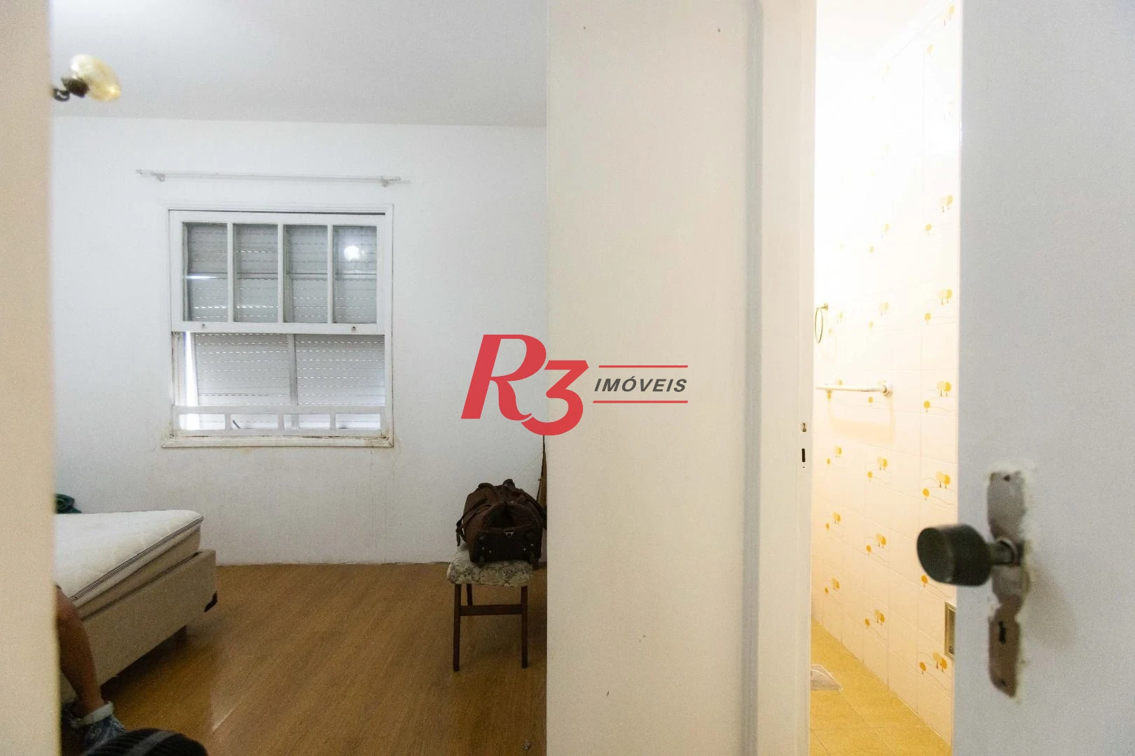 Cobertura com 3 dormitórios à venda, 200 m² por R$ 680.000,00 - Embaré - Santos/SP