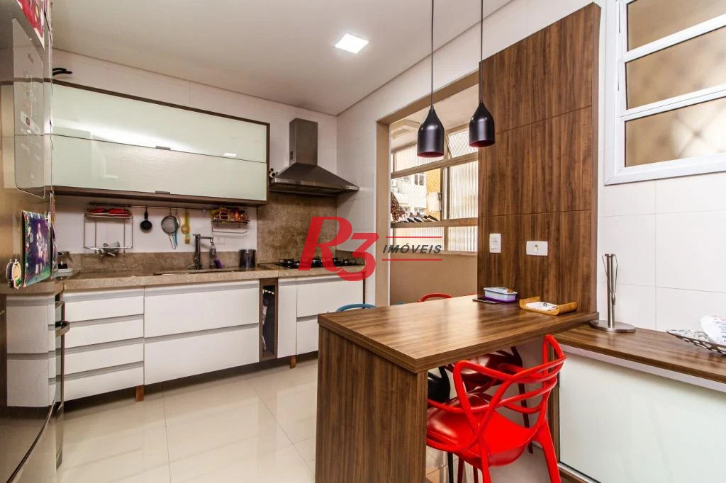 Apartamento com 3 dormitórios à venda, 197 m² por R$ 1.190.000,00 - Gonzaga - Santos/SP