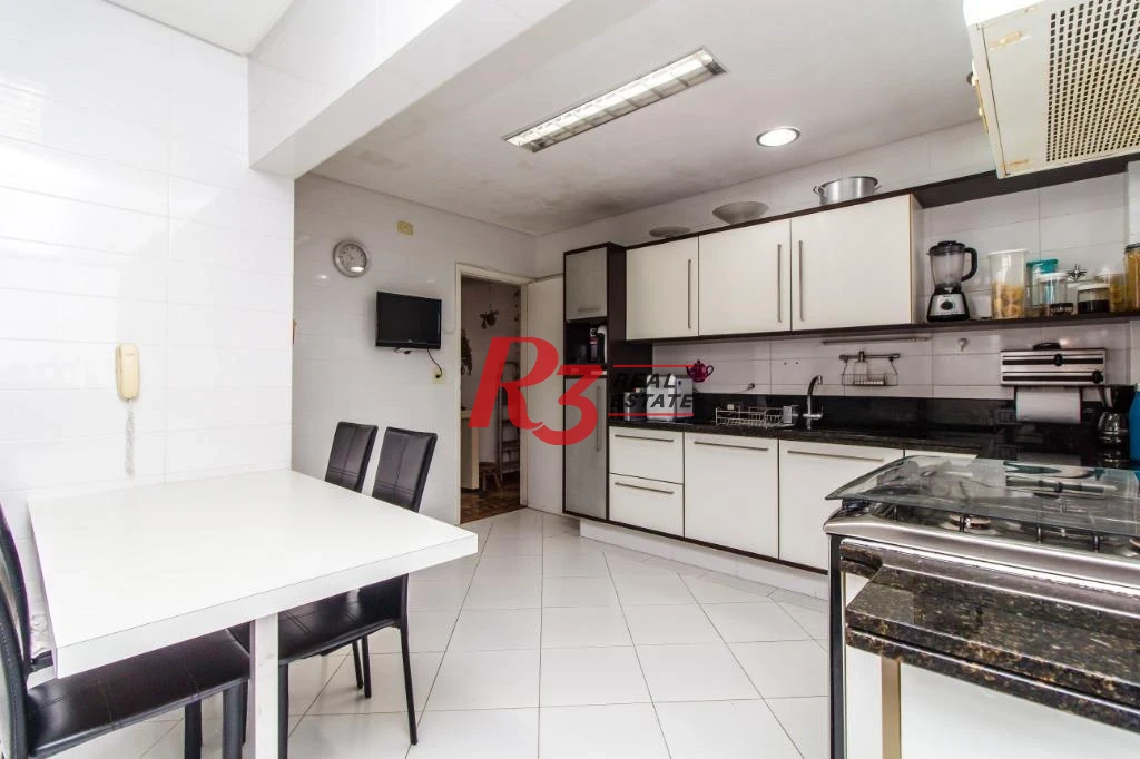 Apartamento com 3 dormitórios à venda, 160 m² por R$ 750.000,00 - José Menino - Santos/SP