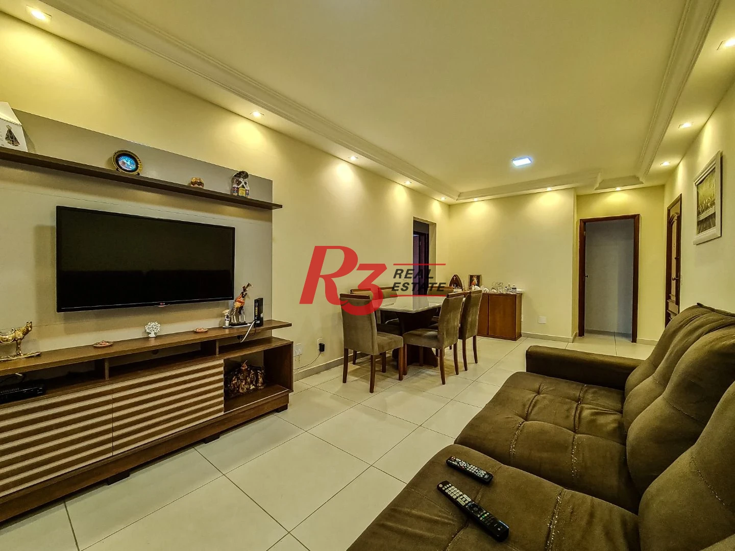 Apartamento com 3 dormitórios à venda, 130 m² por R$ 650.000,00 - Marapé - Santos/SP
