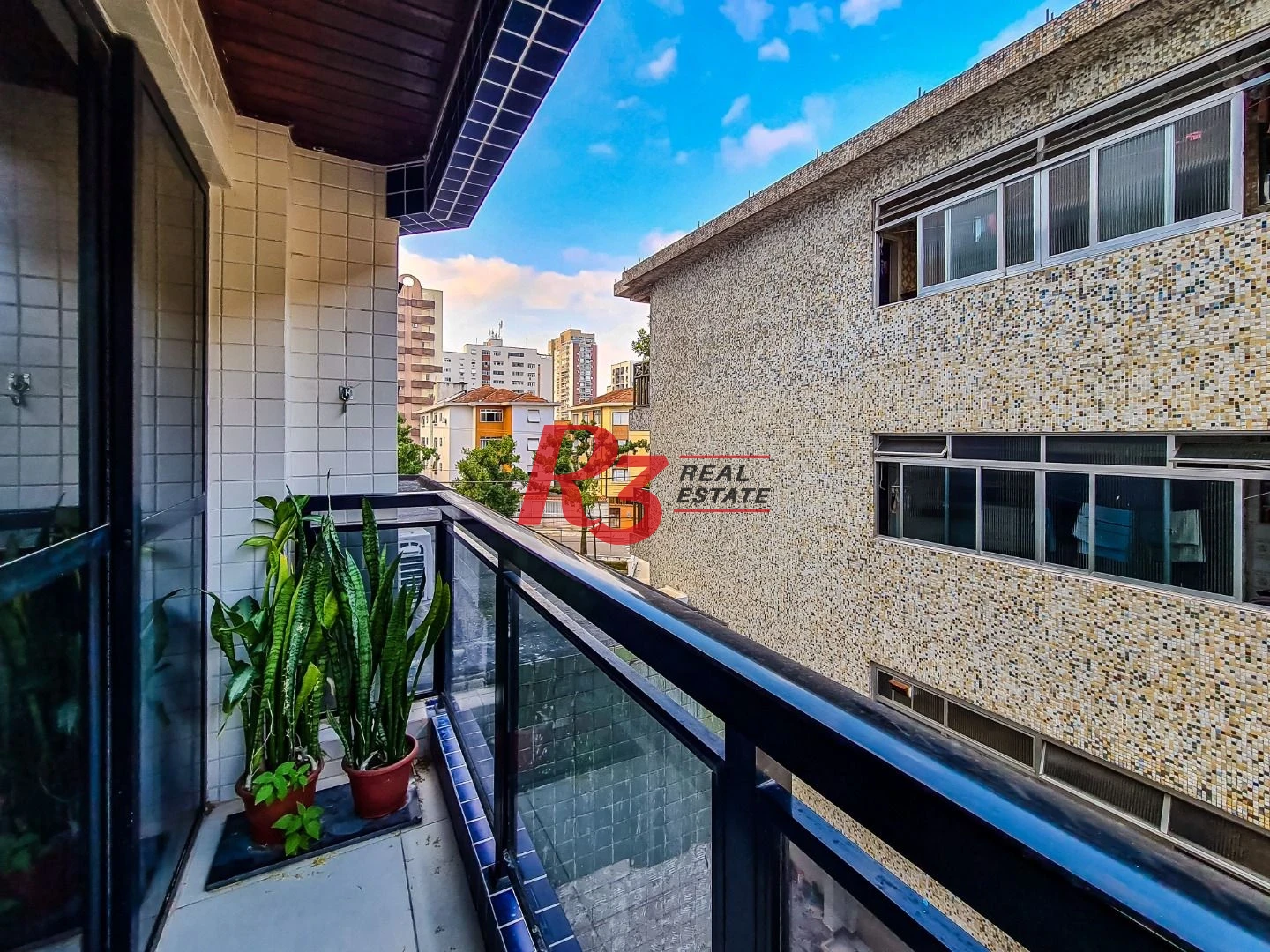 Apartamento com 3 dormitórios à venda, 130 m² por R$ 650.000,00 - Marapé - Santos/SP