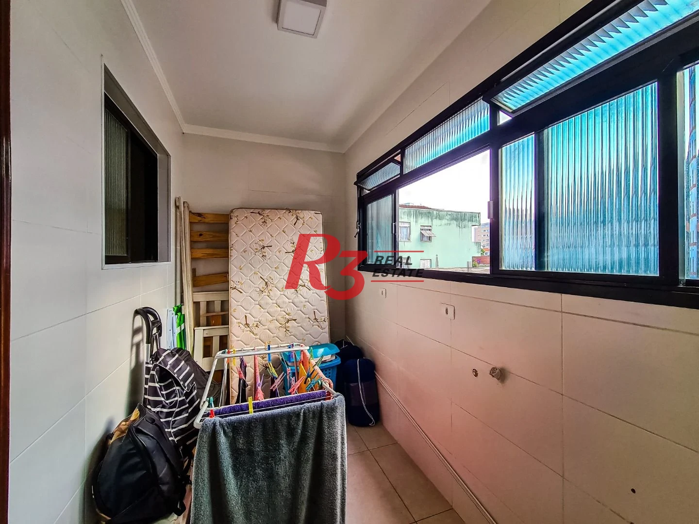 Apartamento com 3 dormitórios à venda, 130 m² por R$ 650.000,00 - Marapé - Santos/SP