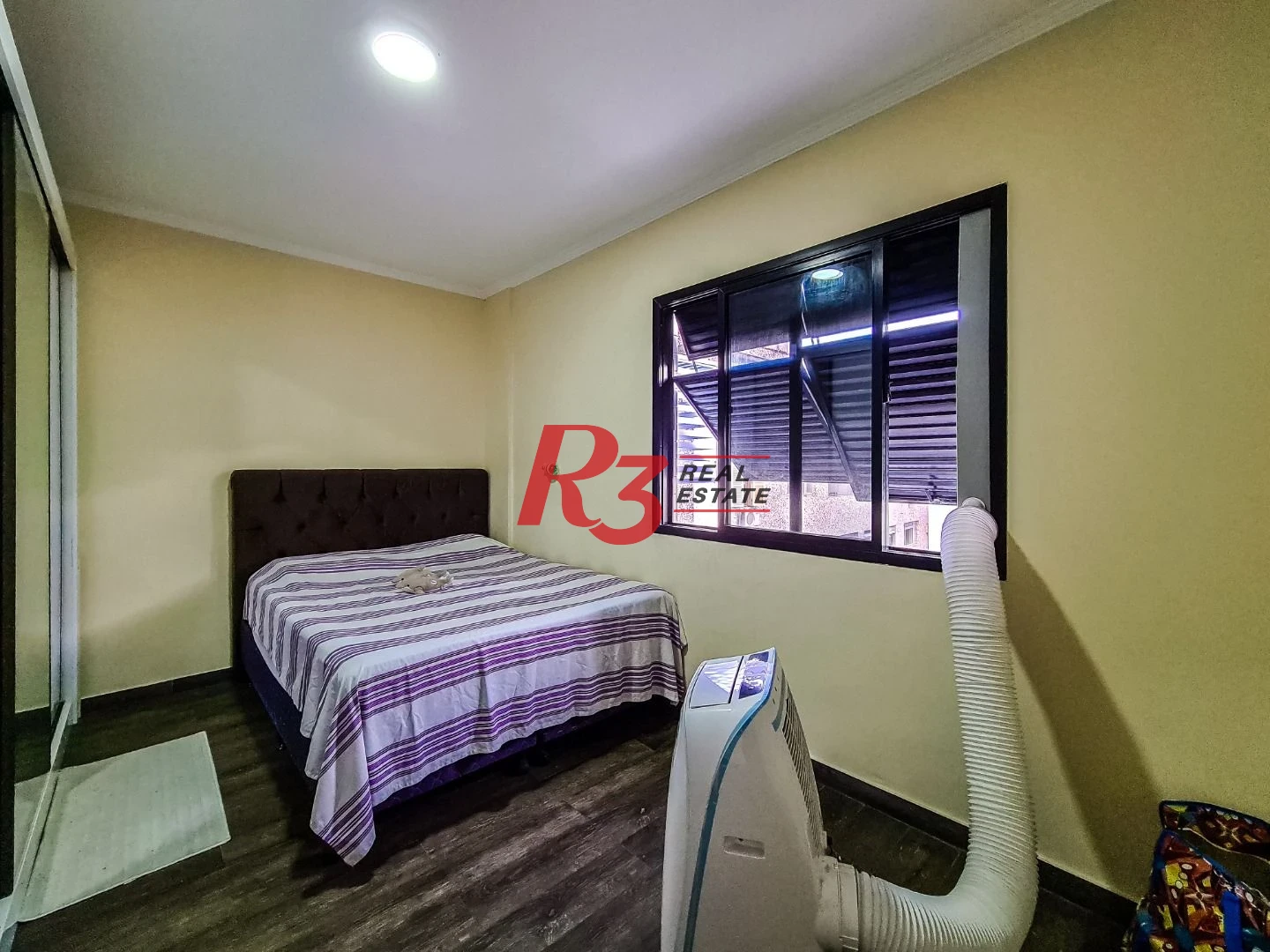 Apartamento com 3 dormitórios à venda, 130 m² por R$ 650.000,00 - Marapé - Santos/SP