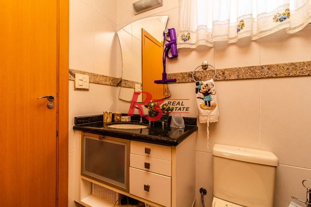 Sobrado com 5 dormitórios à venda, 267 m² por R$ 1.700.000,00 - Embaré - Santos/SP