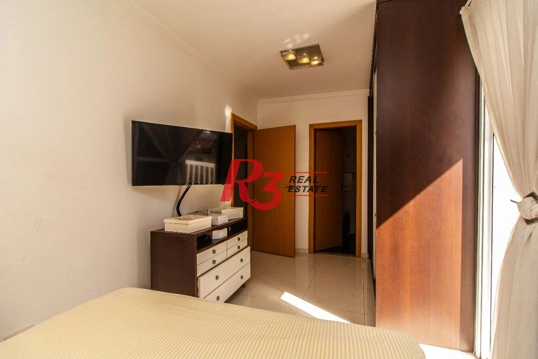 Sobrado com 5 dormitórios à venda, 267 m² por R$ 1.700.000,00 - Embaré - Santos/SP