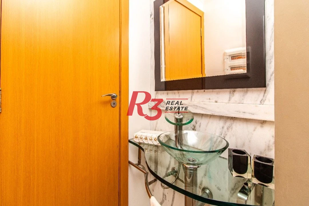 Sobrado com 5 dormitórios à venda, 267 m² por R$ 1.700.000,00 - Embaré - Santos/SP