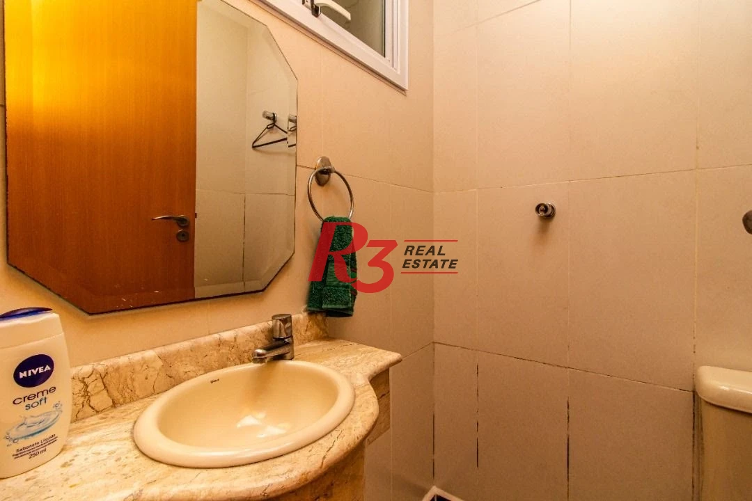 Sobrado com 5 dormitórios à venda, 267 m² por R$ 1.700.000,00 - Embaré - Santos/SP