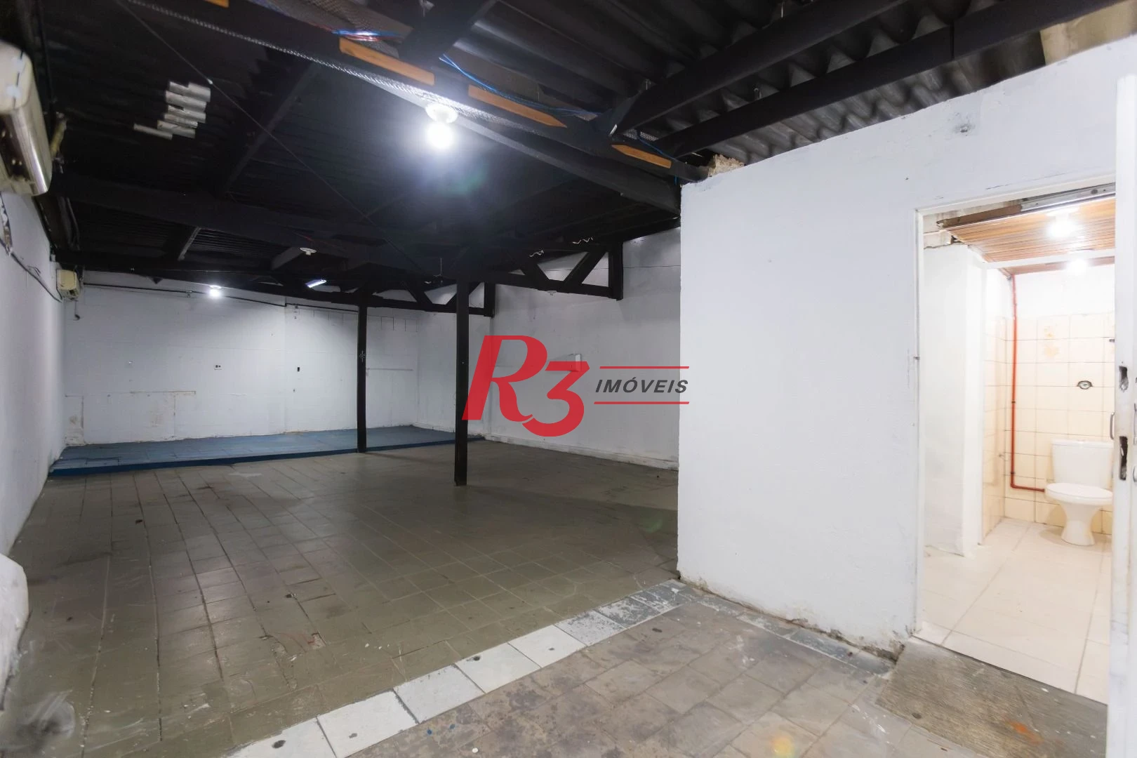 Sobrado para alugar, 160 m² por R$ 5.500,00/mês - Vila Matias - Santos/SP