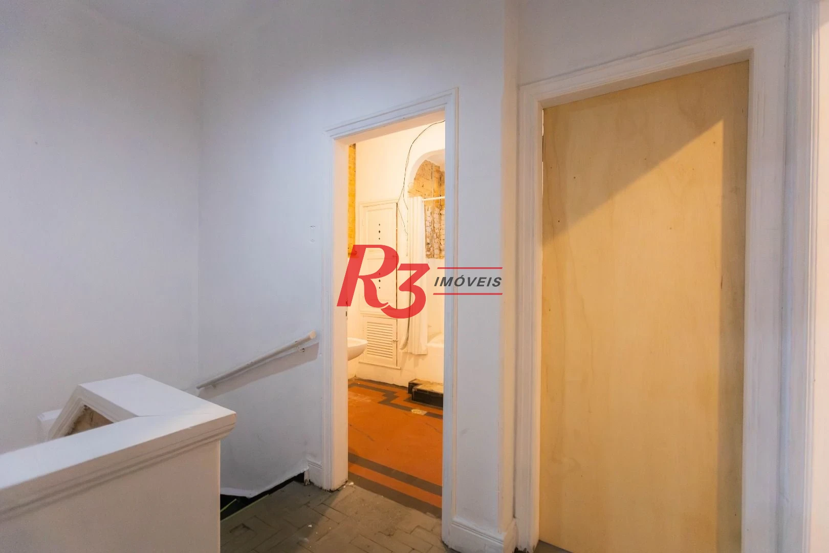 Sobrado para alugar, 160 m² por R$ 5.500,00/mês - Vila Matias - Santos/SP