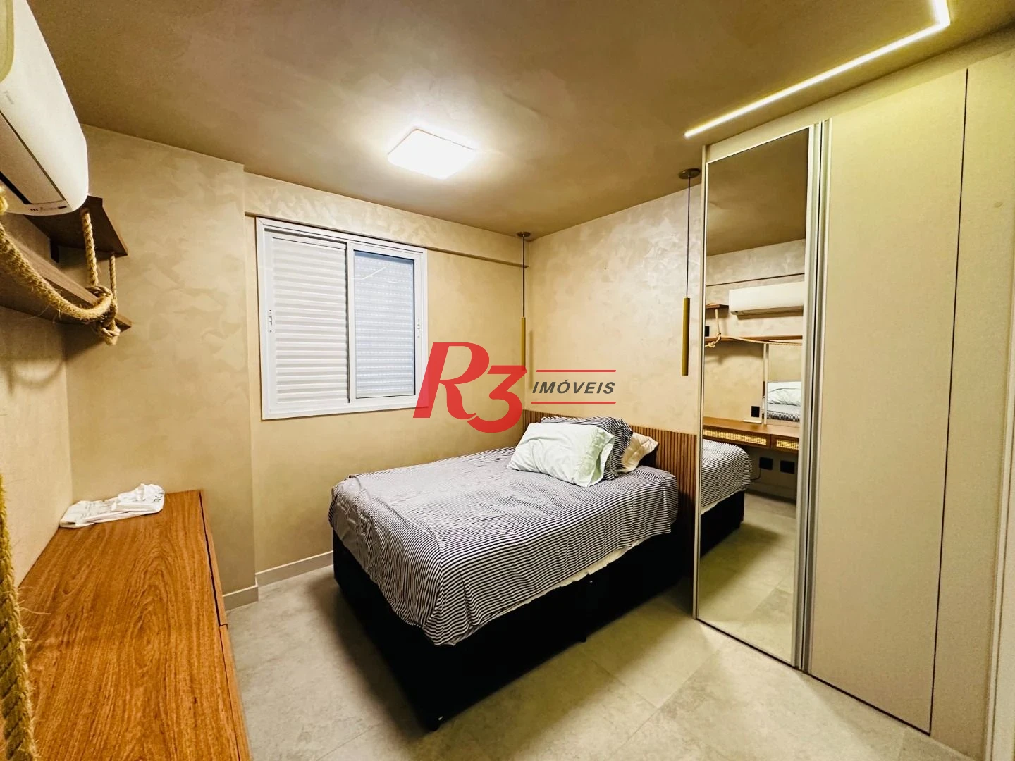 Apartamento com 1 dormitório à venda, 57 m² - Ponta da Praia - Santos/SP