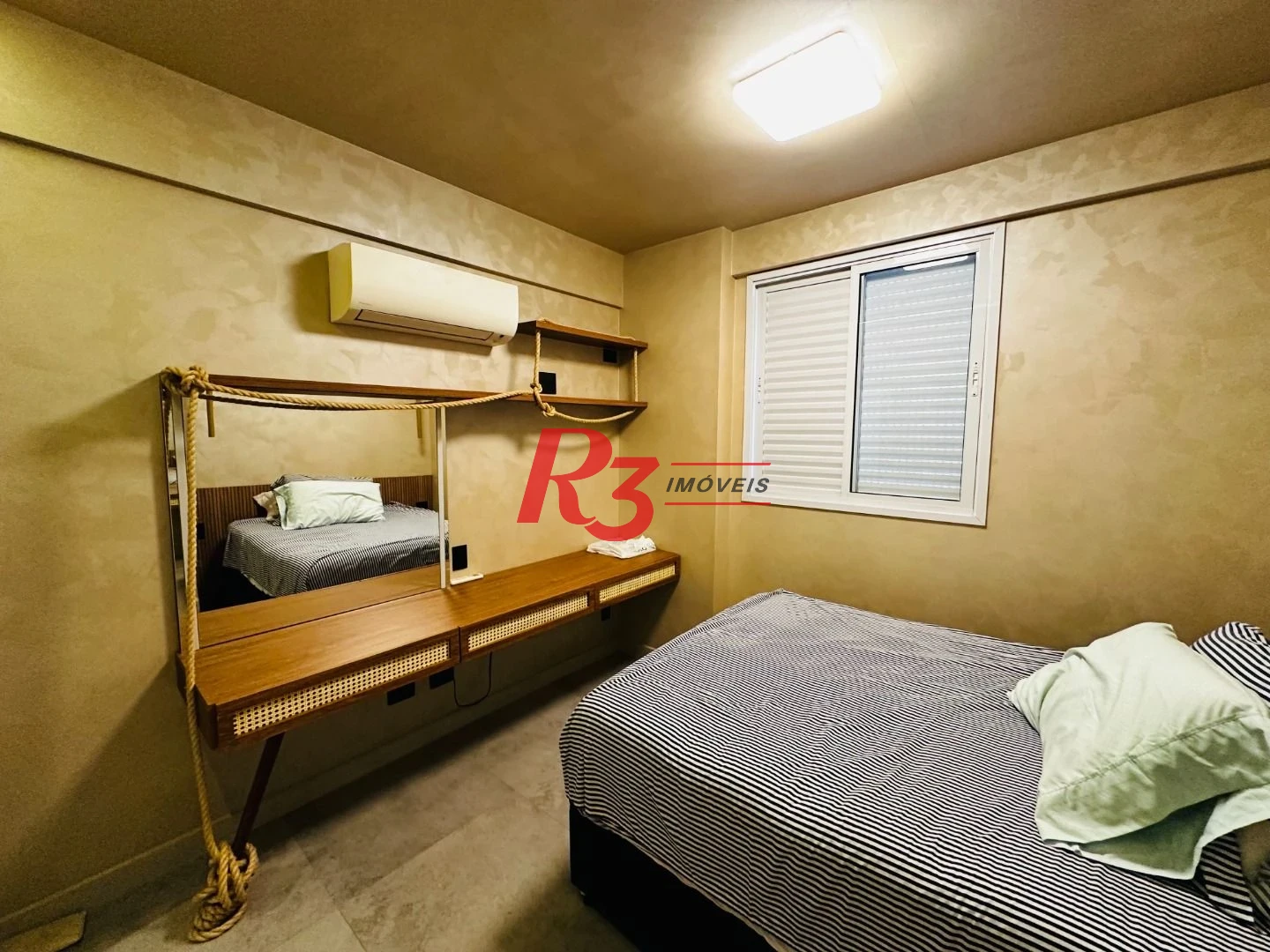 Apartamento com 1 dormitório à venda, 57 m² - Ponta da Praia - Santos/SP