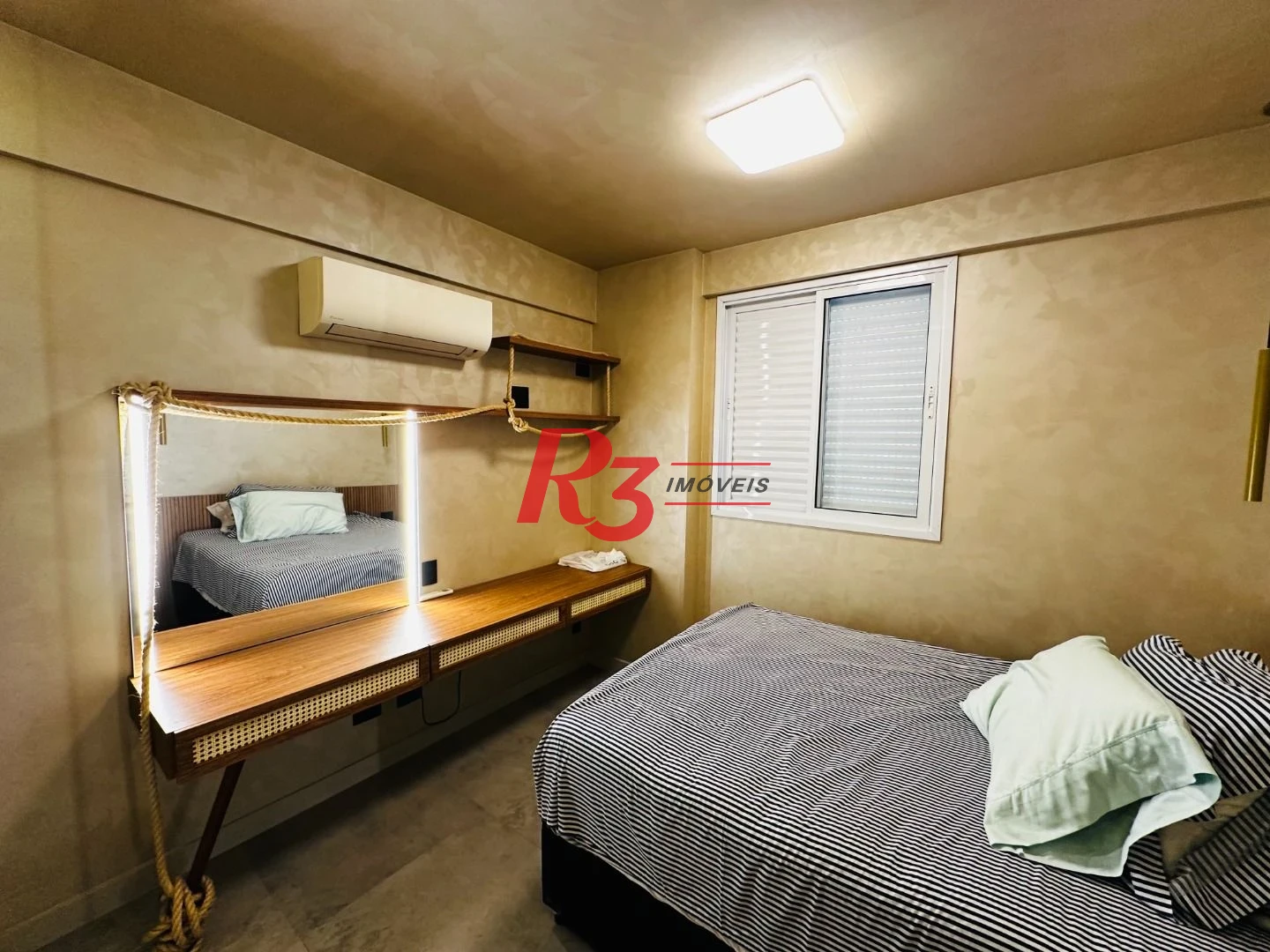 Apartamento com 1 dormitório à venda, 57 m² - Ponta da Praia - Santos/SP