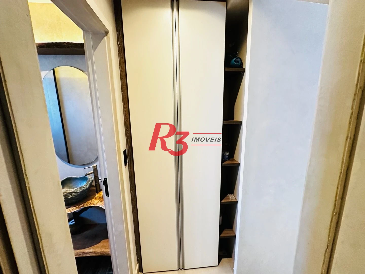 Apartamento com 1 dormitório à venda, 57 m² - Ponta da Praia - Santos/SP
