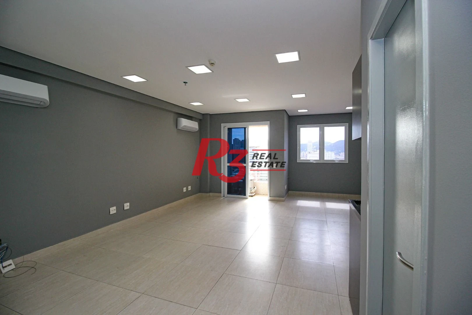 Sala para alugar, 42 m² por R$ 3.520,02 - Vila Matias - Santos/SP