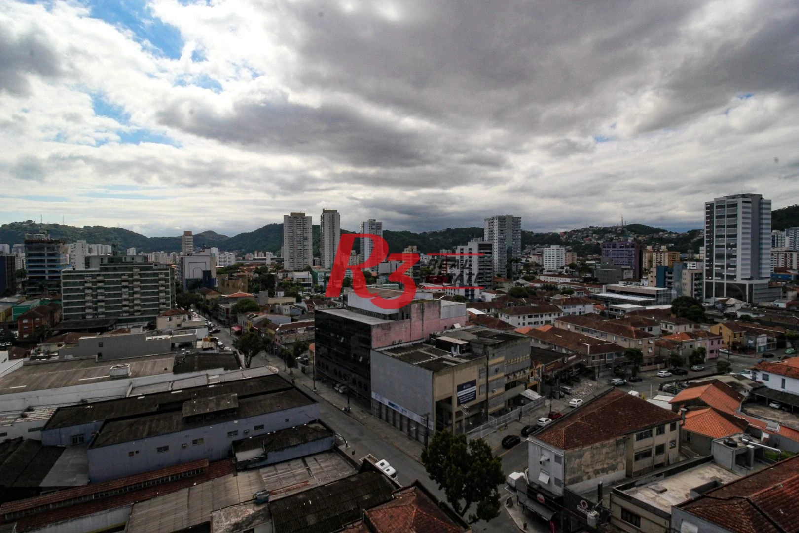 Sala para alugar, 42 m² por R$ 3.520,02 - Vila Matias - Santos/SP