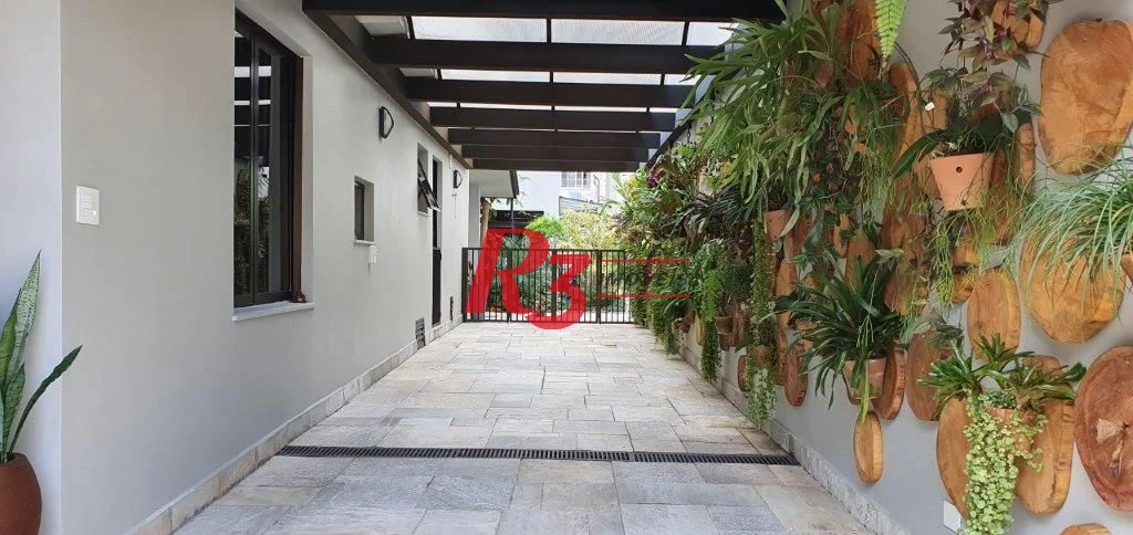 Casa com 7 dormitórios à venda, 498 m² por R$ 3.500.000,00 - José Menino - Santos/SP