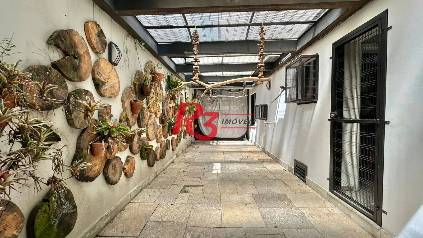 Casa com 7 dormitórios à venda, 498 m² por R$ 3.500.000,00 - José Menino - Santos/SP