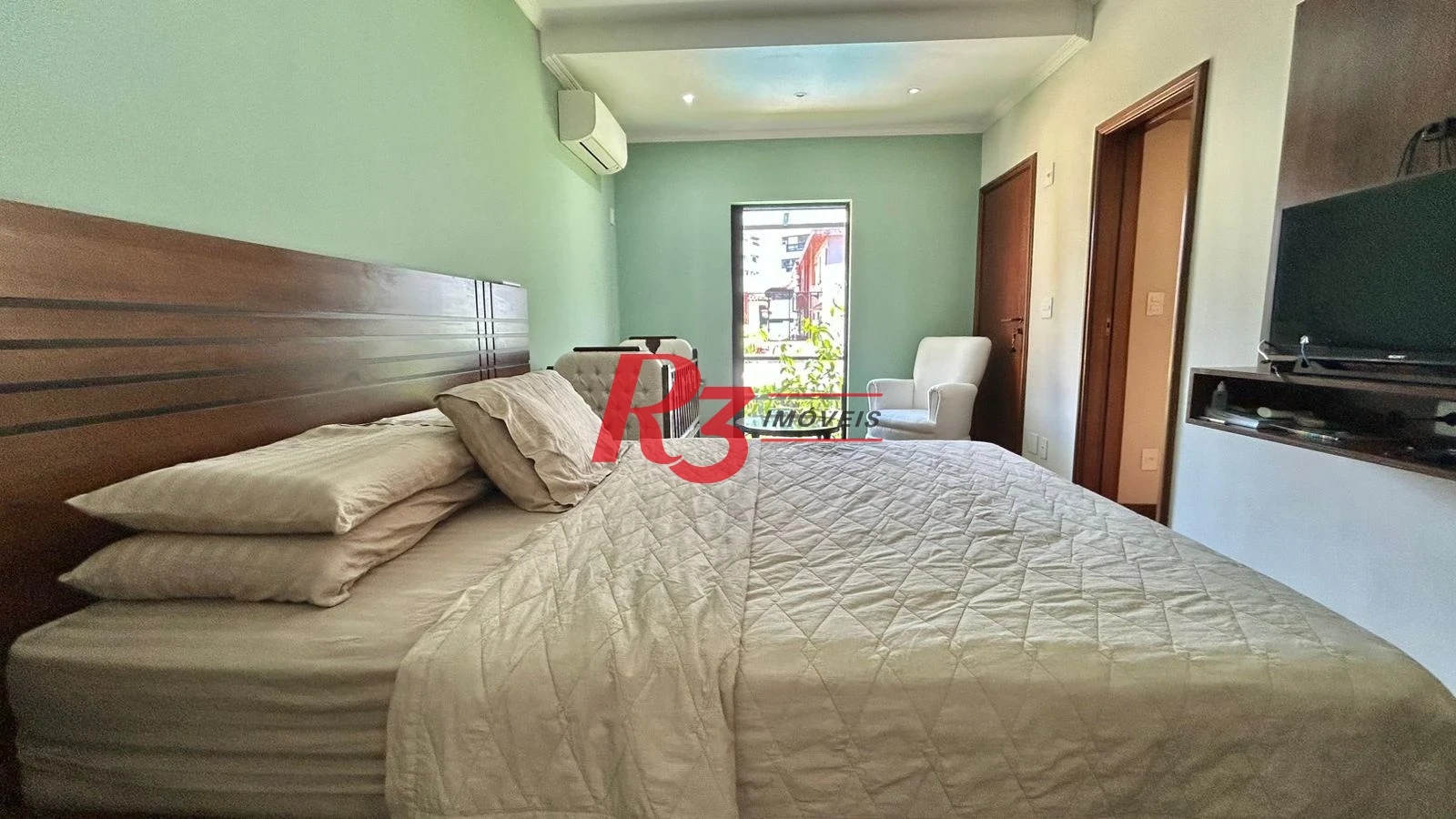 Casa com 7 dormitórios à venda, 498 m² por R$ 3.500.000,00 - José Menino - Santos/SP
