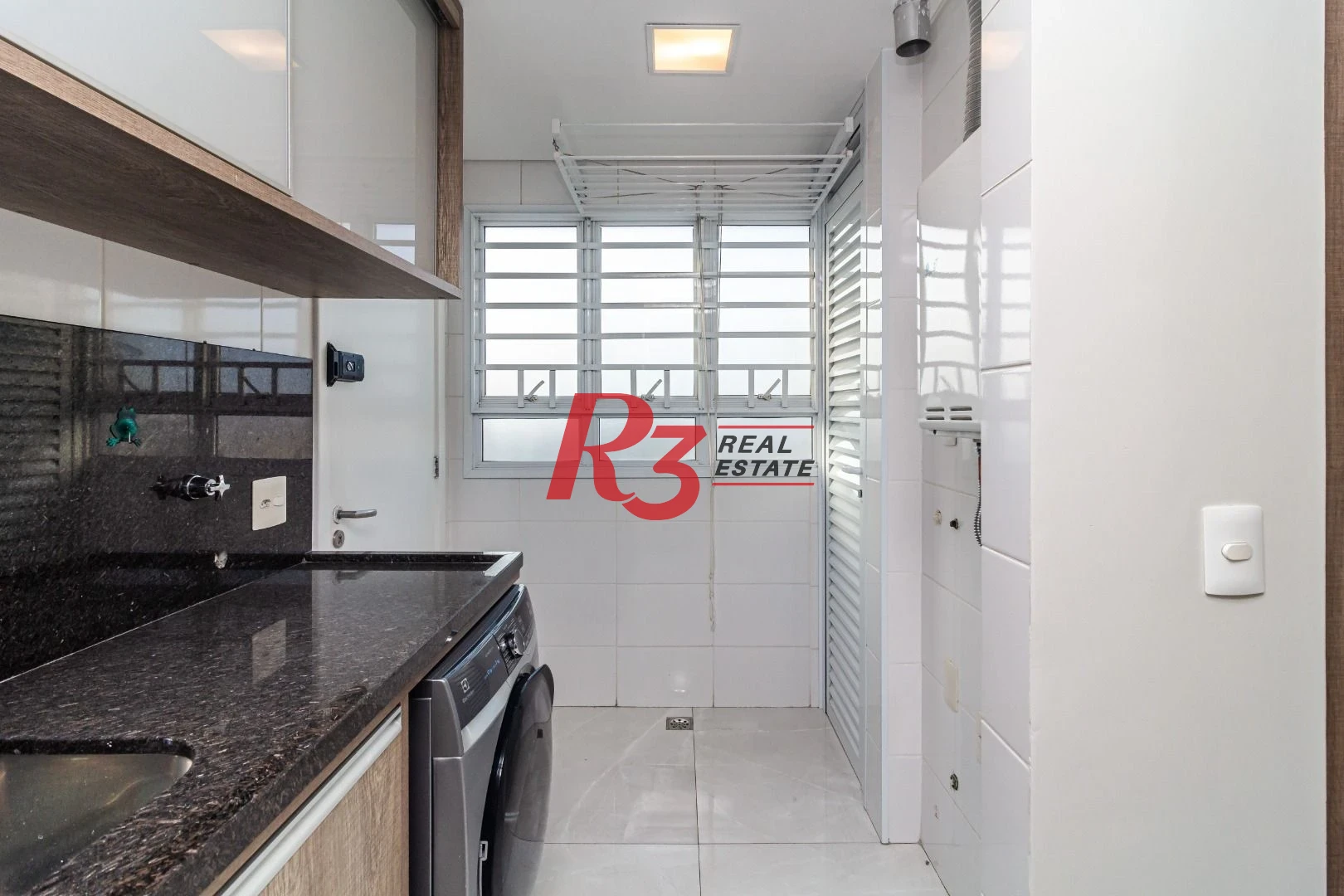 Apartamento com 4 dormitórios à venda, 192 m² por R$ 2.808.000,00 - Gonzaga - Santos/SP