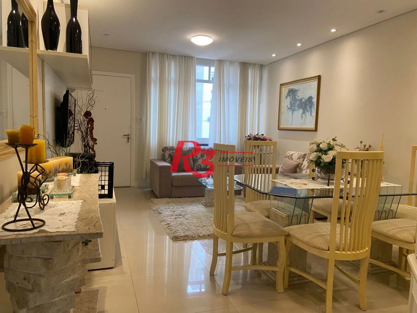 Apartamento com 2 dormitórios à venda, 90 m² por R$ 780.000,00 - Gonzaga - Santos/SP