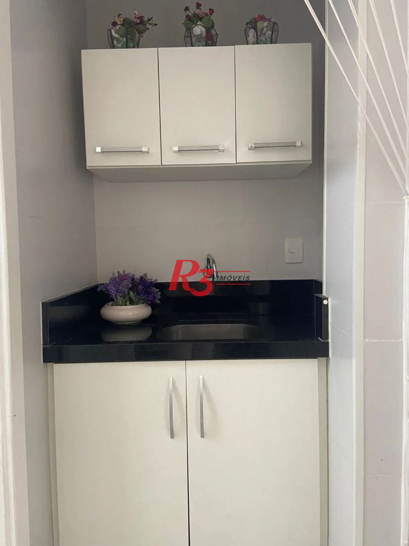 Apartamento com 2 dormitórios à venda, 90 m² por R$ 780.000,00 - Gonzaga - Santos/SP
