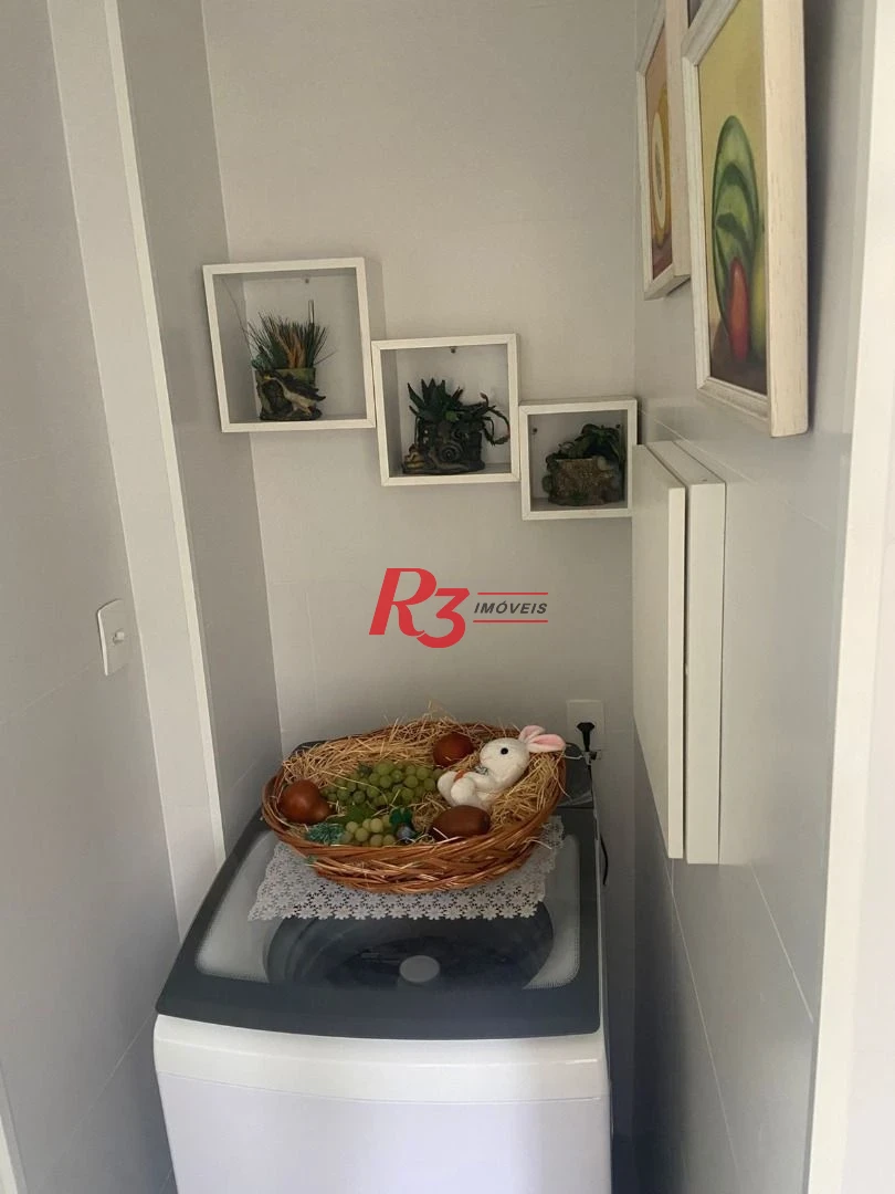 Apartamento com 2 dormitórios à venda, 90 m² por R$ 780.000,00 - Gonzaga - Santos/SP