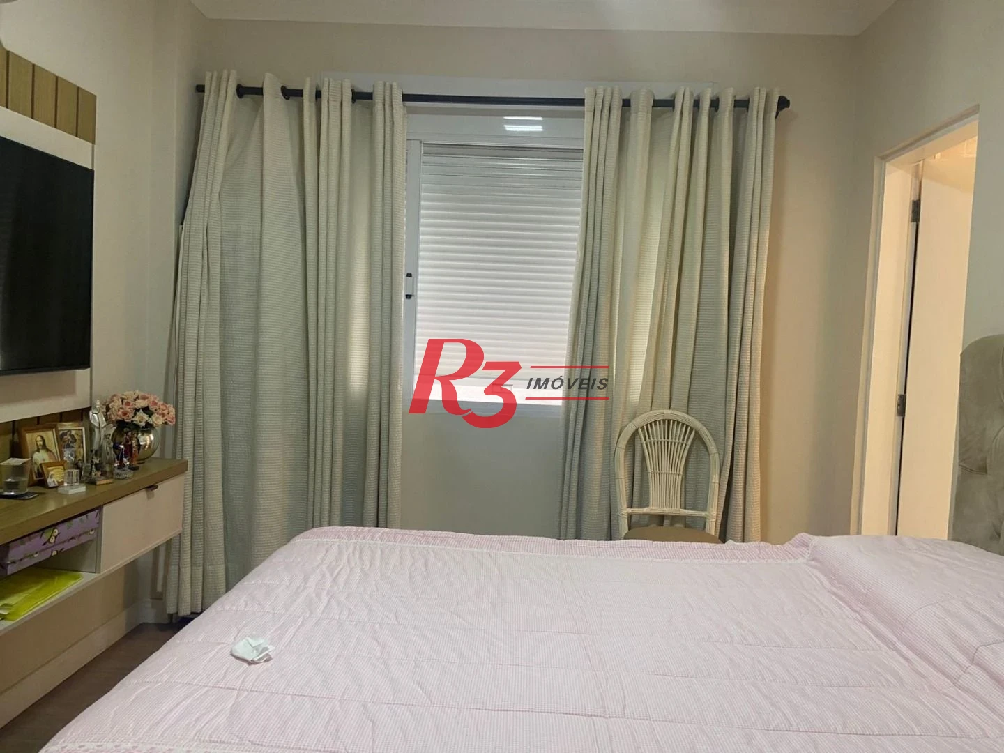 Apartamento com 2 dormitórios à venda, 90 m² por R$ 780.000,00 - Gonzaga - Santos/SP
