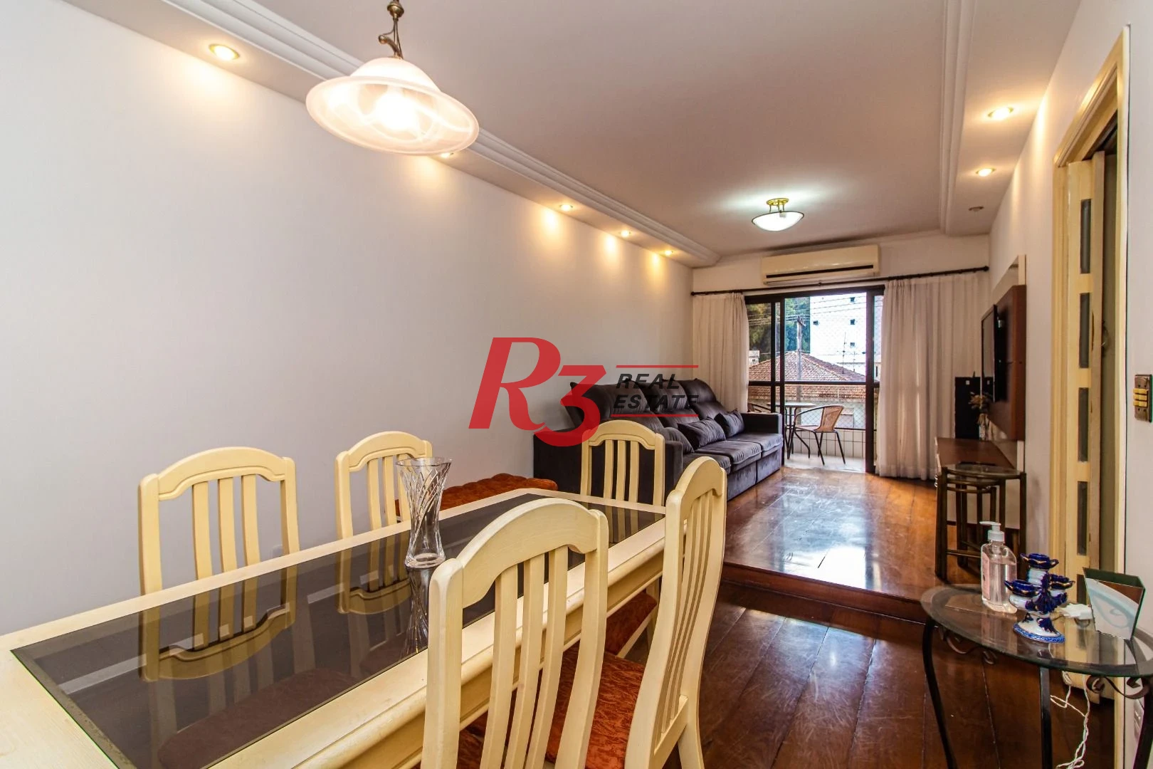 Apartamento com 2 dormitórios à venda, 120 m² por R$ 640.000,00 - Marapé - Santos/SP