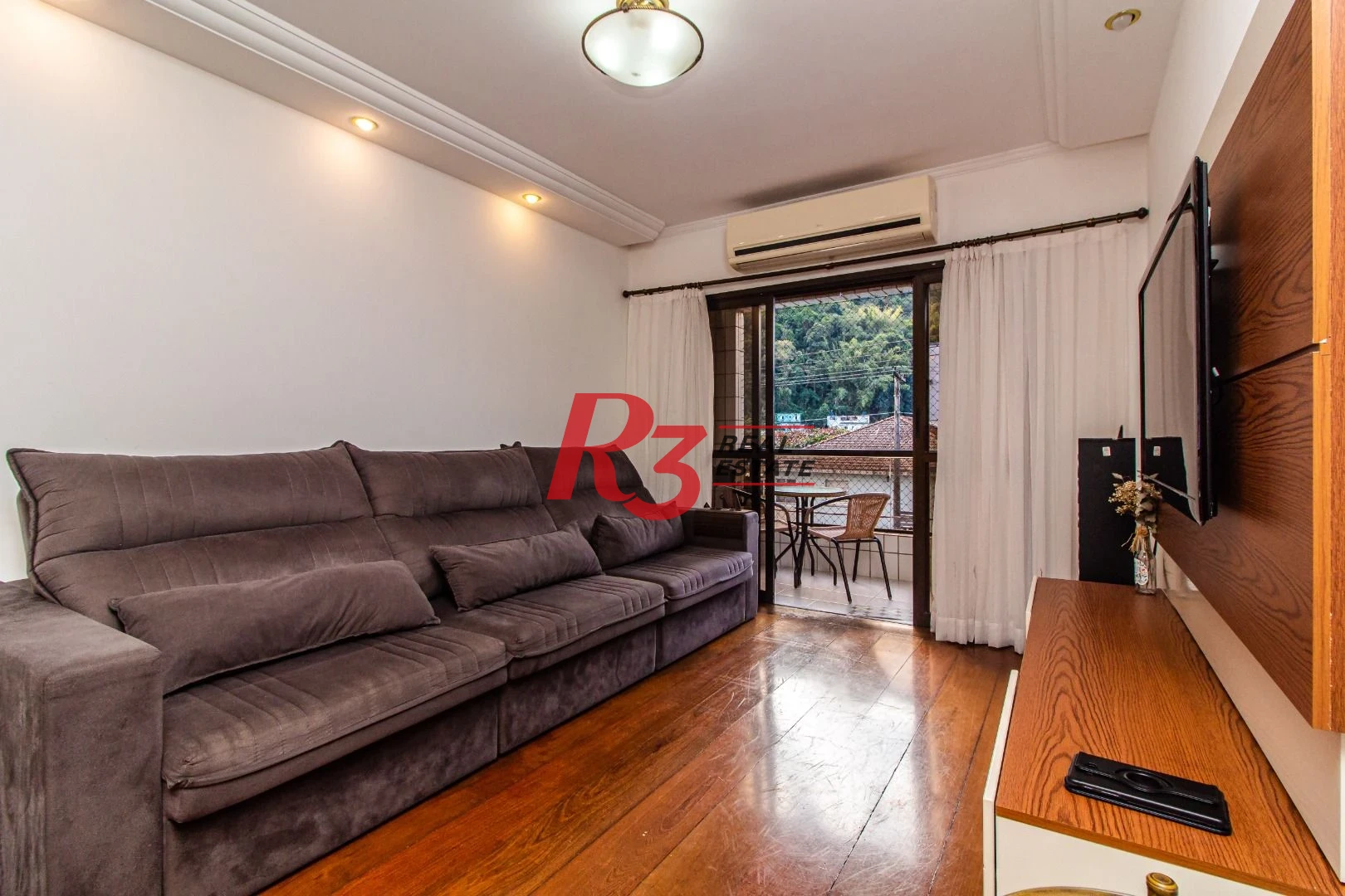 Apartamento com 2 dormitórios à venda, 120 m² por R$ 640.000,00 - Marapé - Santos/SP