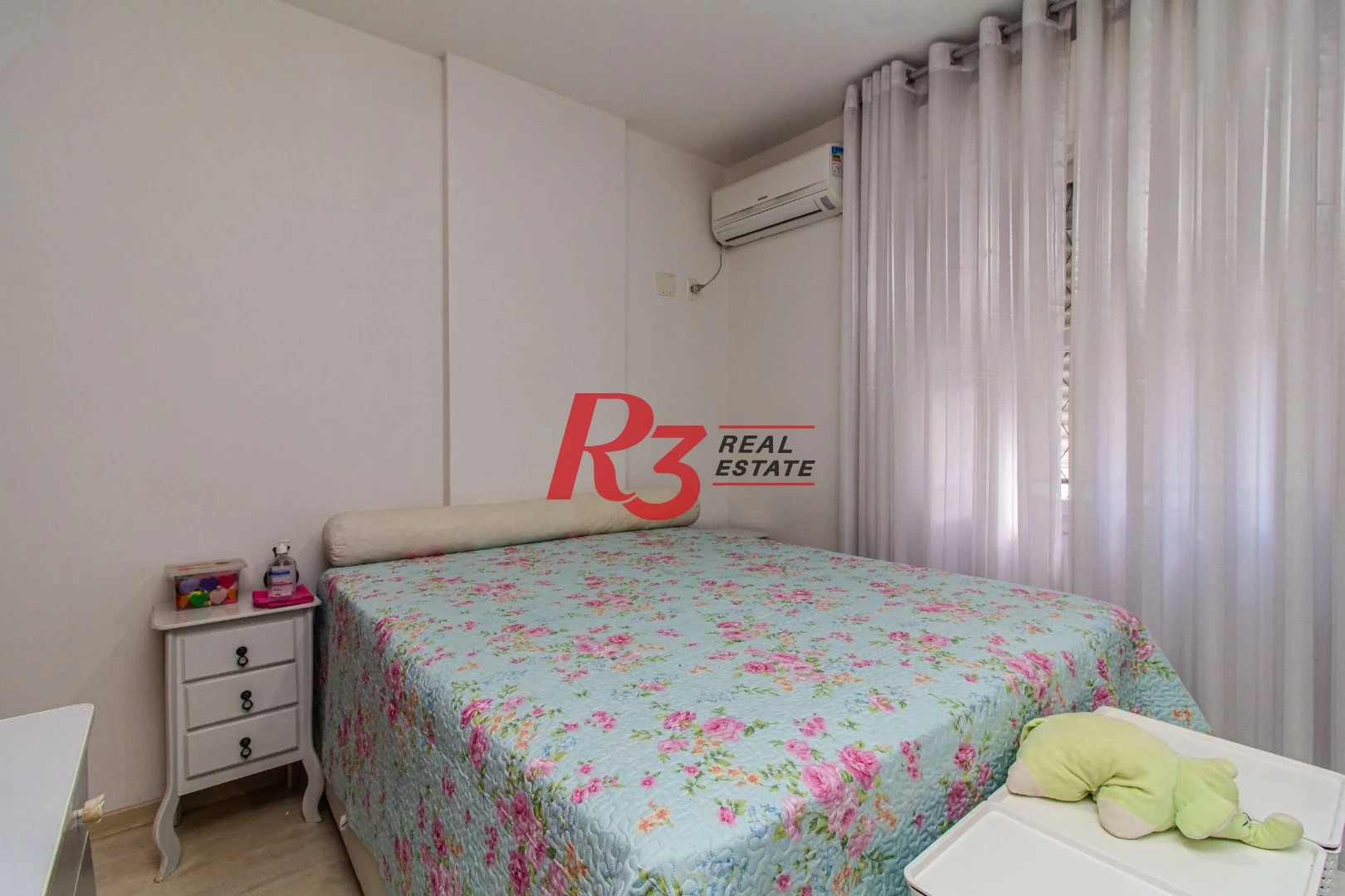 Apartamento com 2 dormitórios à venda, 120 m² por R$ 640.000,00 - Marapé - Santos/SP