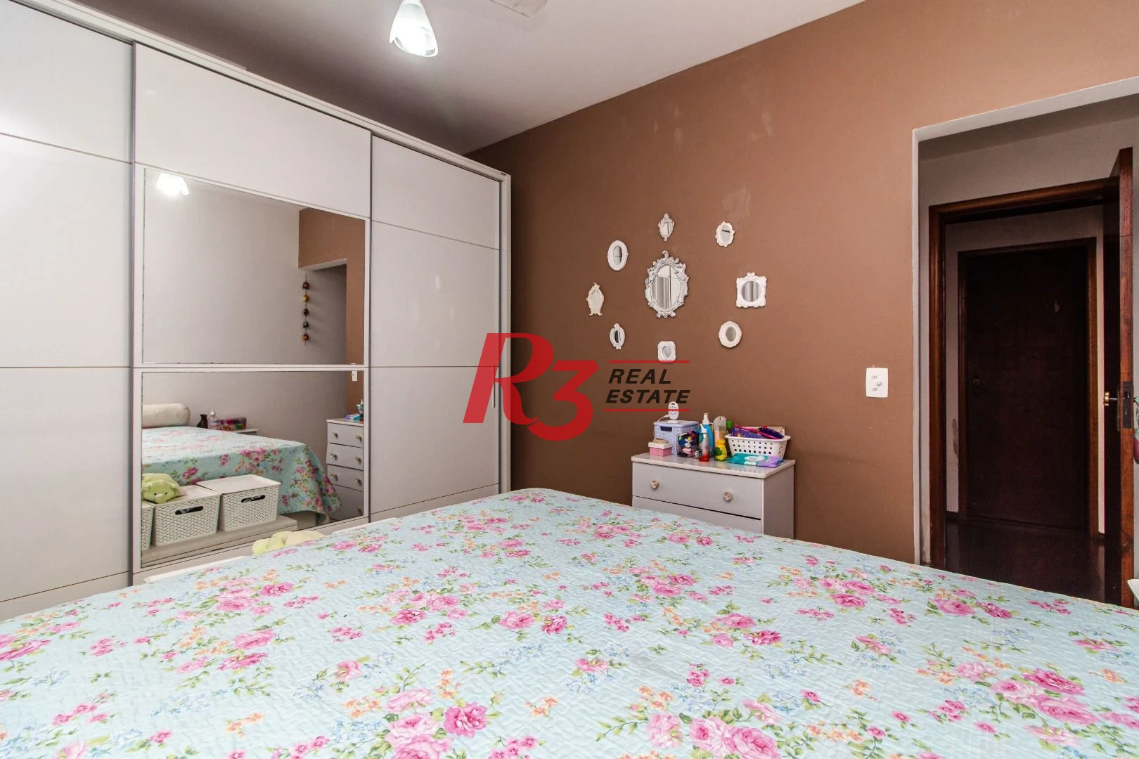 Apartamento com 2 dormitórios à venda, 120 m² por R$ 640.000,00 - Marapé - Santos/SP