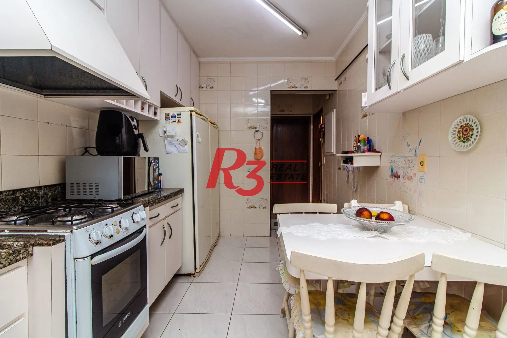 Apartamento com 2 dormitórios à venda, 120 m² por R$ 640.000,00 - Marapé - Santos/SP