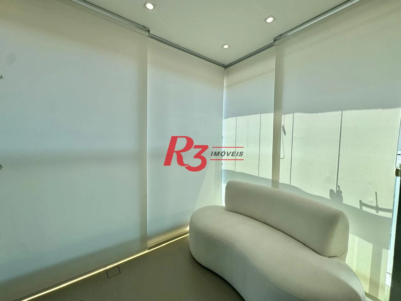 Apartamento com 2 dormitórios à venda, 83 m² por R$ 2.100.000,00 - Vila Rica - Santos/SP