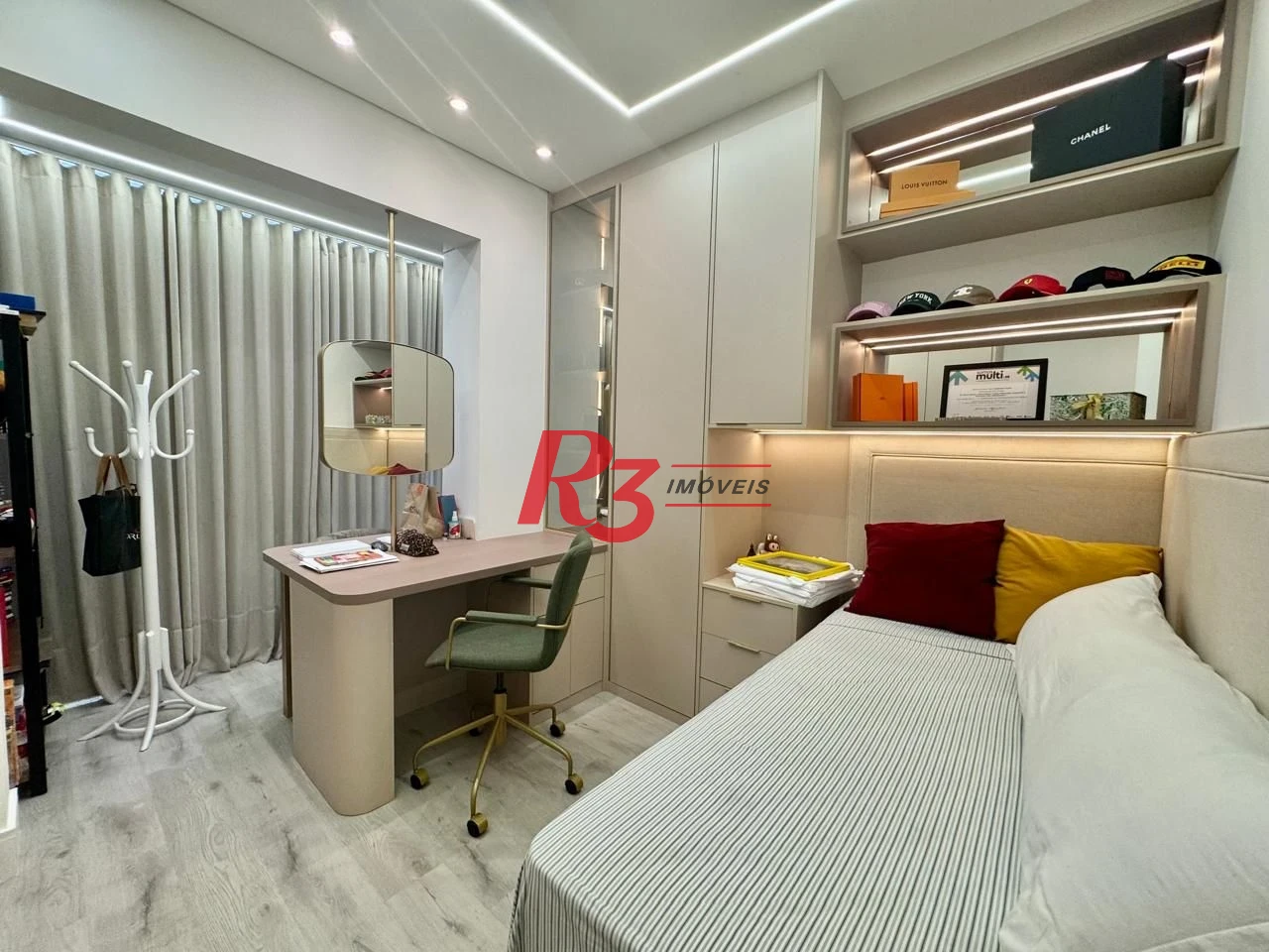 Apartamento com 2 dormitórios à venda, 83 m² por R$ 2.100.000,00 - Vila Rica - Santos/SP