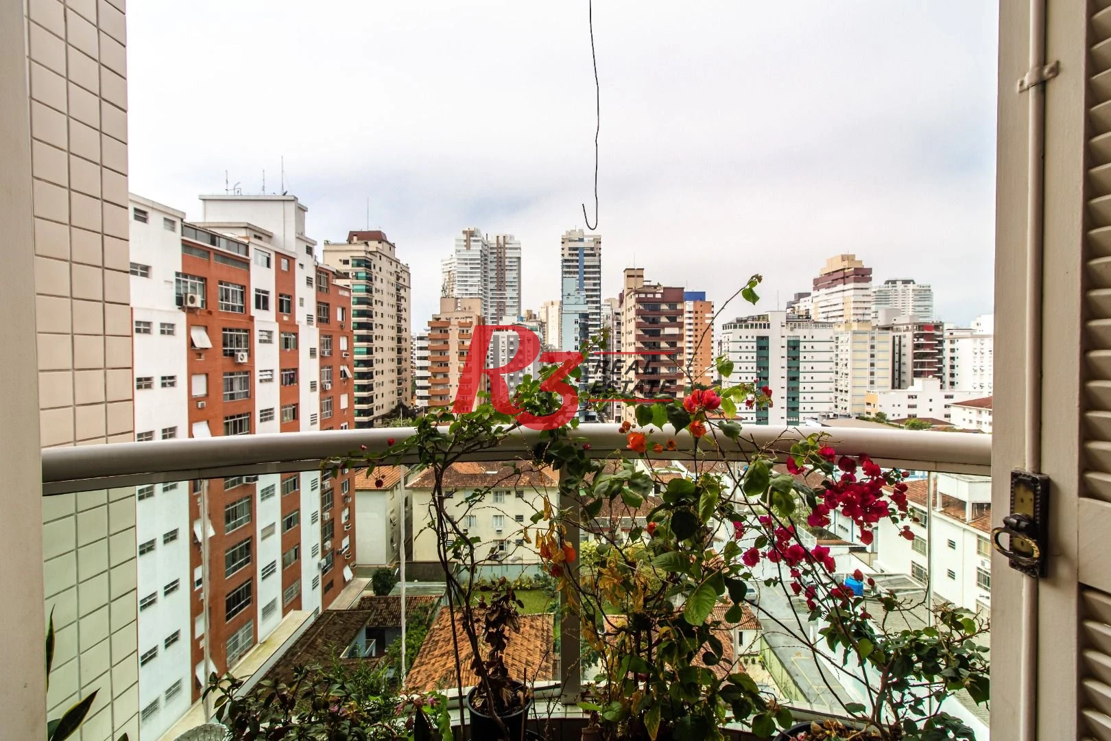 Apartamento com 3 dormitórios à venda, 150 m² por R$ 900.000,00 - Pompéia - Santos/SP