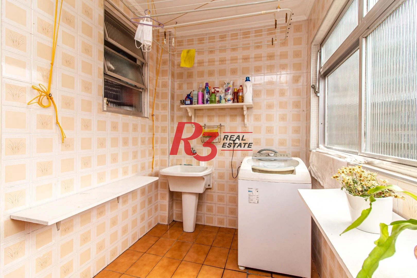 Apartamento com 3 dormitórios à venda, 150 m² por R$ 900.000,00 - Pompéia - Santos/SP