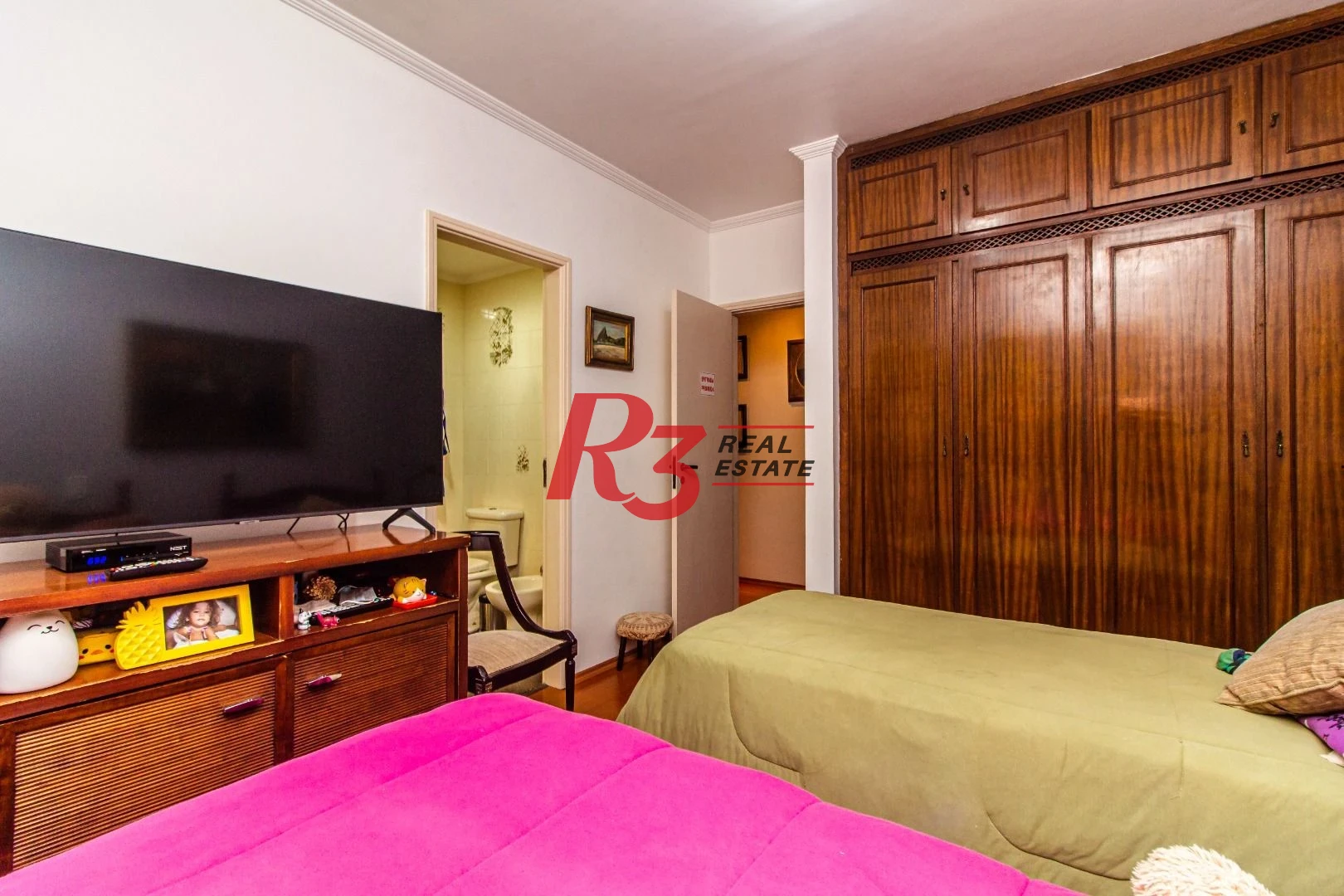 Apartamento com 3 dormitórios à venda, 242 m² por R$ 1.915.000,00 - Boqueirão - Santos/SP