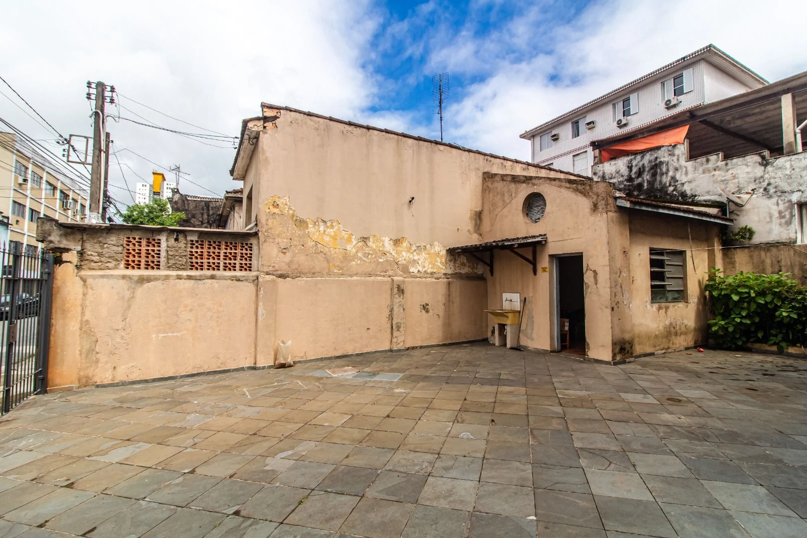 Sobrado, 207 m² - venda por R$ 1.400.000,00 ou aluguel por R$ 8.409,23/mês - Macuco - Santos/SP