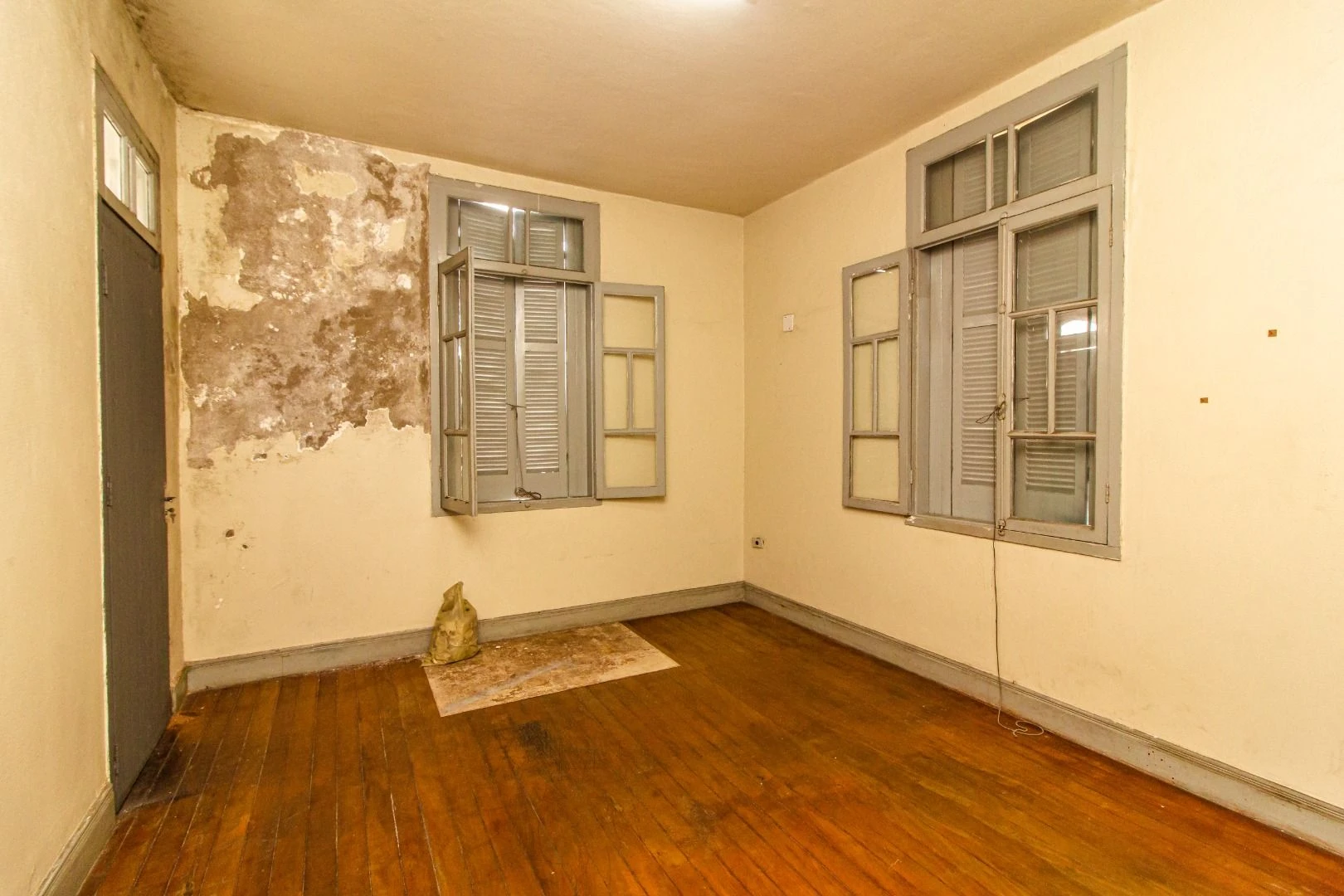 Sobrado, 207 m² - venda por R$ 1.400.000,00 ou aluguel por R$ 8.409,23/mês - Macuco - Santos/SP