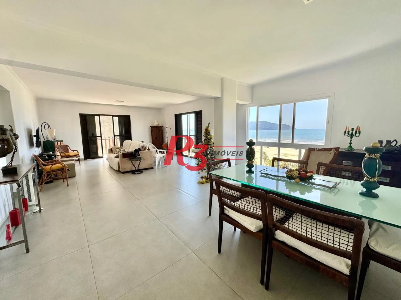 Apartamento com 3 dormitórios à venda, 241 m² por R$ 2.500.000,00 - Pompéia - Santos/SP