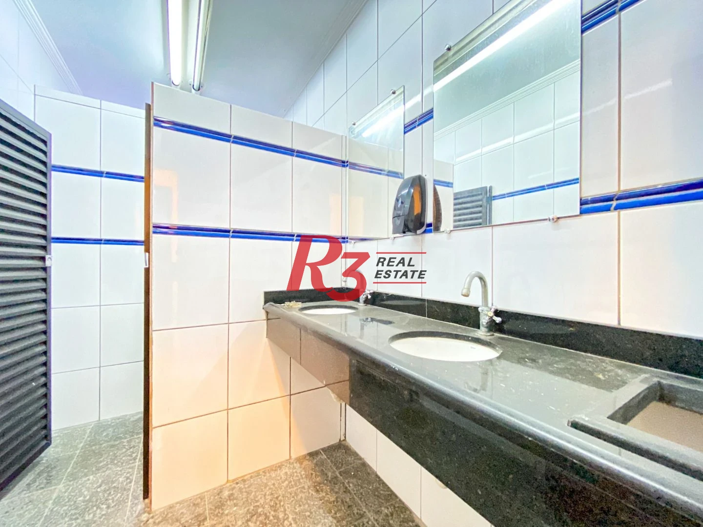 Loja para alugar, 630 m² por R$ 45.000,00/mês - Paquetá - Santos/SP
