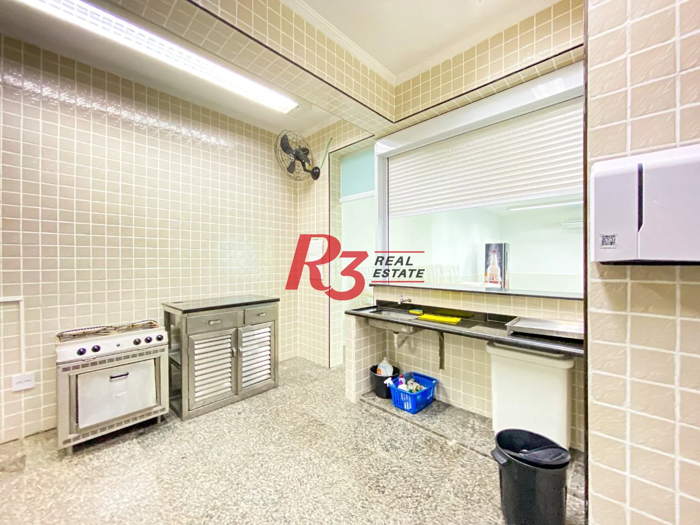Loja para alugar, 630 m² por R$ 45.000,00/mês - Paquetá - Santos/SP