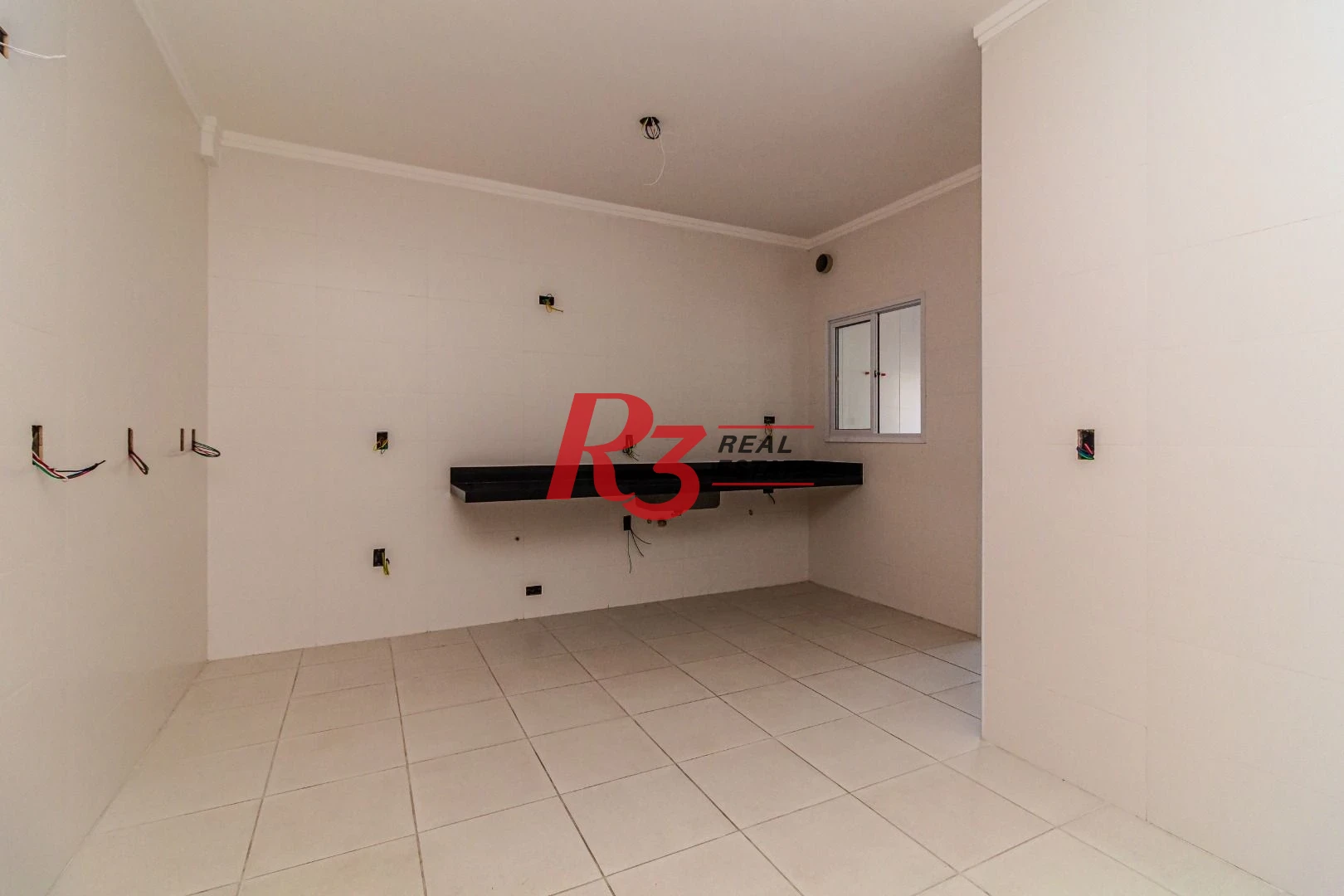 Apartamento com 3 dormitórios à venda, 128 m² por R$ 1.600.000,00 - Embaré - Santos/SP