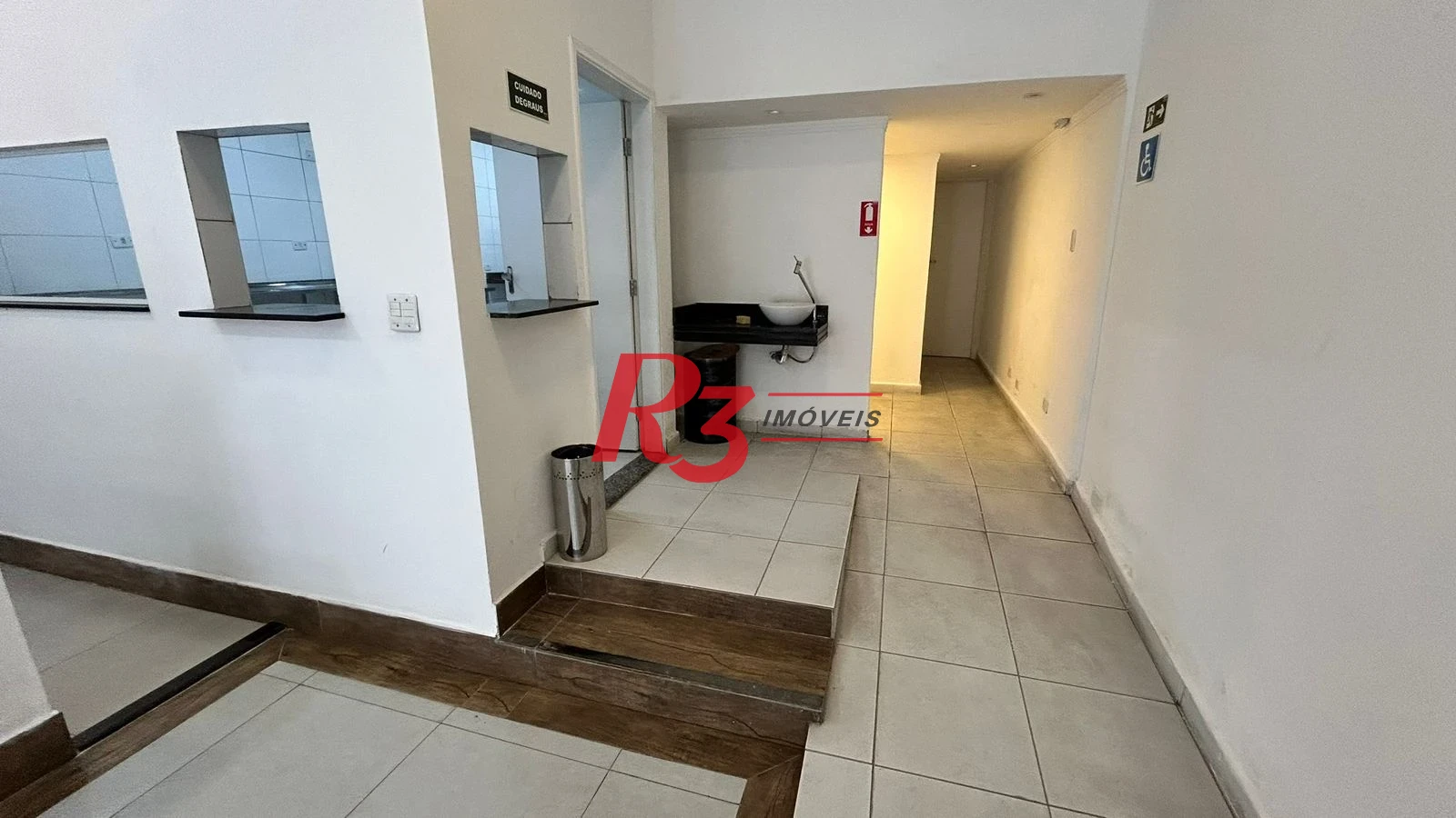 Prédio à venda, 420 m² por R$ 2.000.000,00 - Centro - Santos/SP