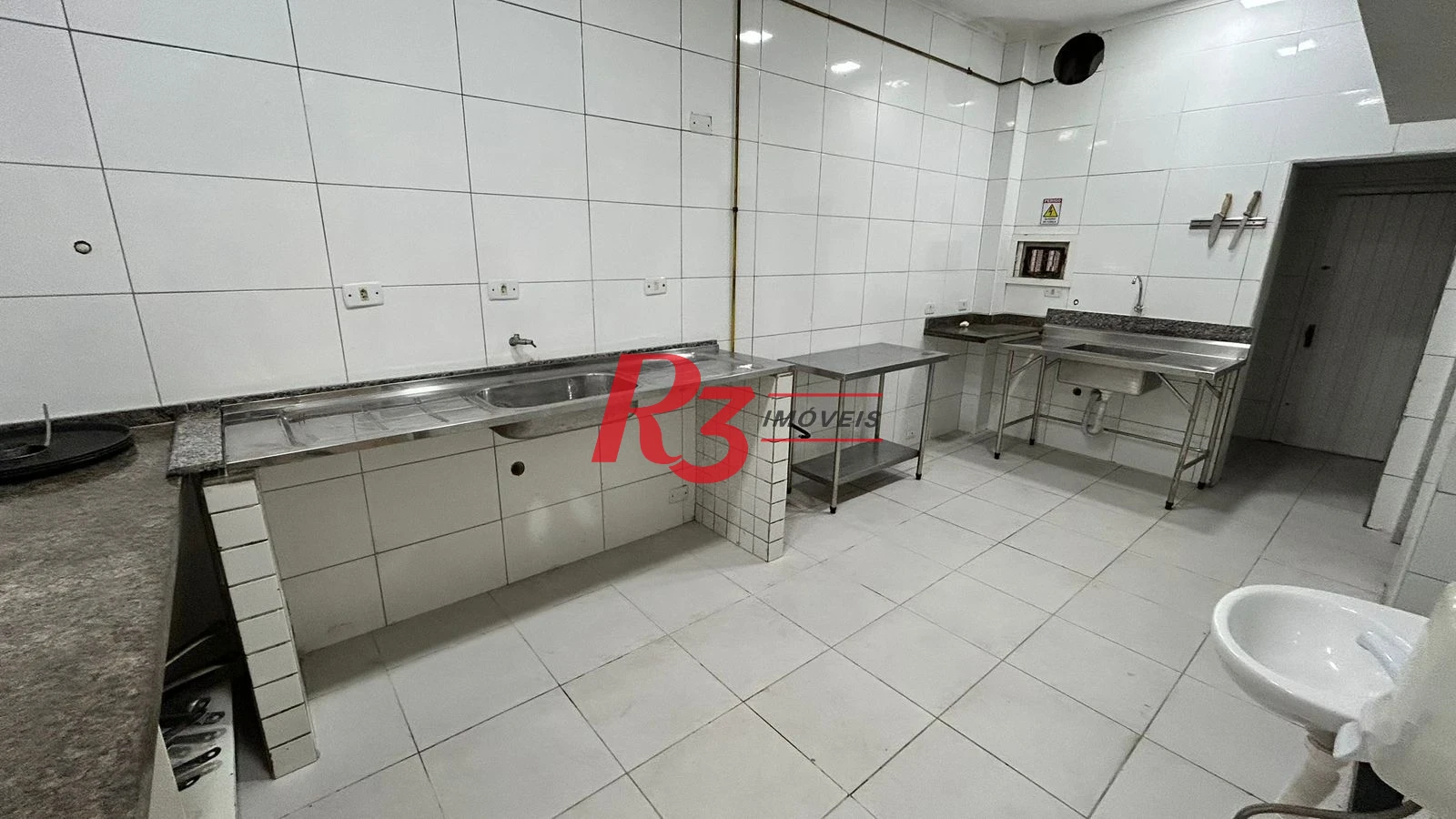 Prédio à venda, 420 m² por R$ 2.000.000,00 - Centro - Santos/SP