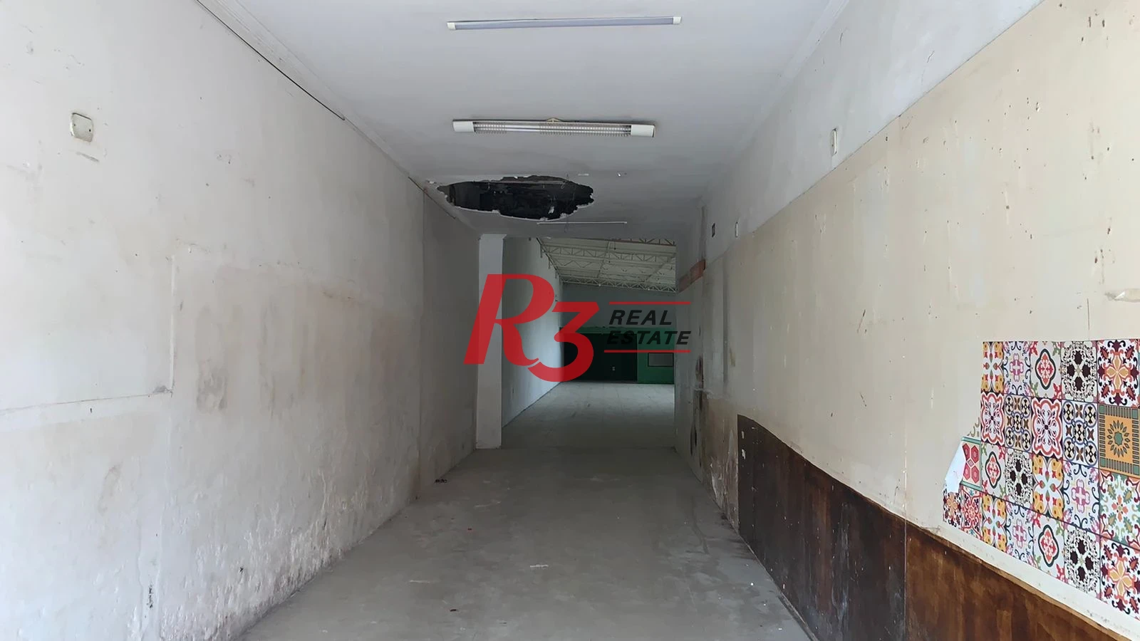 Galpão à venda, 500 m² por R$ 3.700.000,00 - Vila Nova - Cubatão/SP