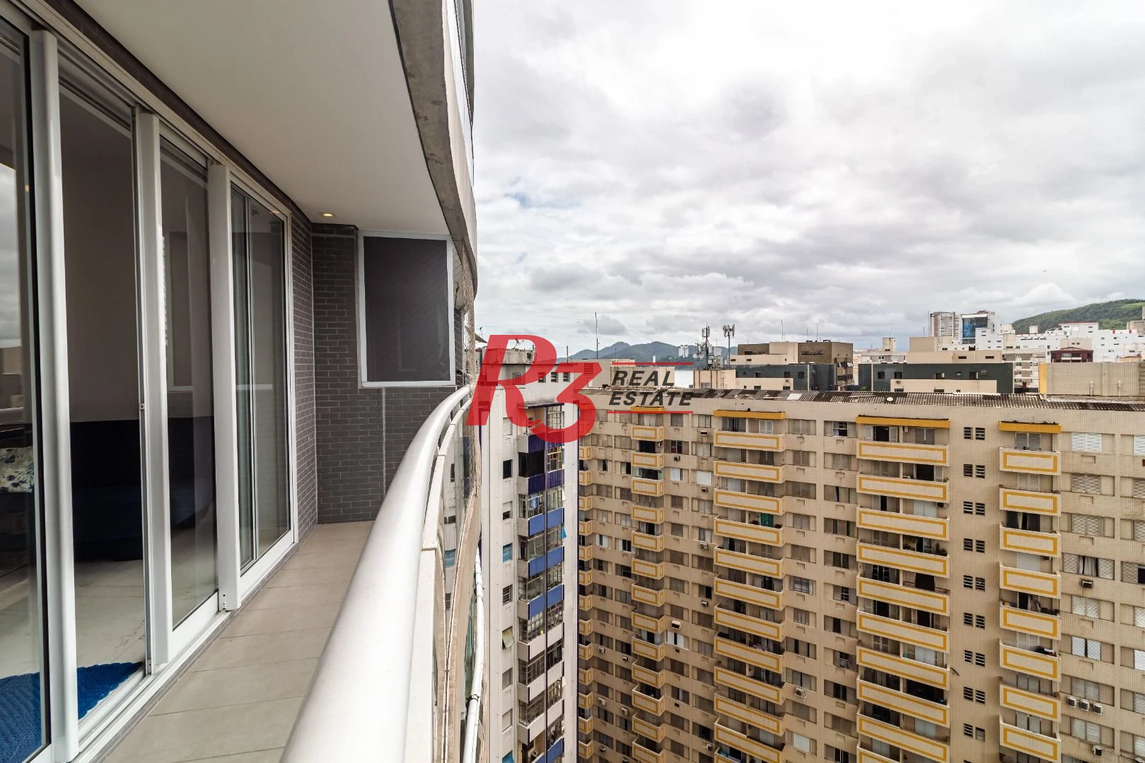 Studio com 1 dormitório para alugar, 51 m² por R$ 5.200,00/mês - José Menino - Santos/SP