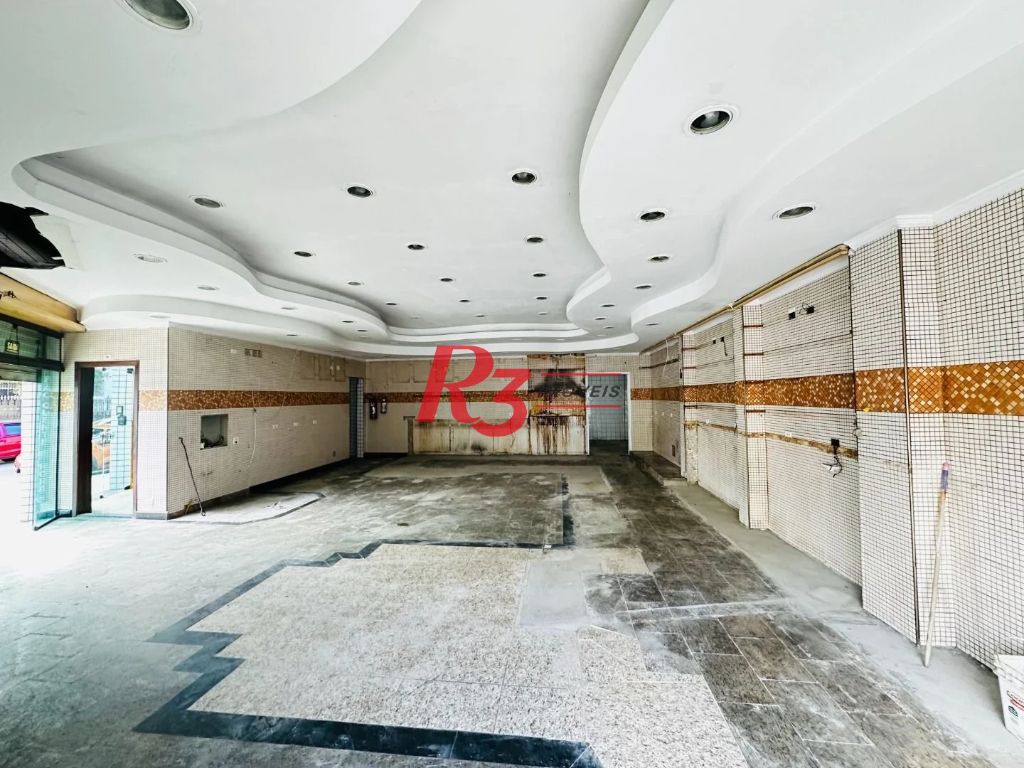 Loja para alugar, 220 m² por R$ 9.000,00/mês - Paquetá - Santos/SP