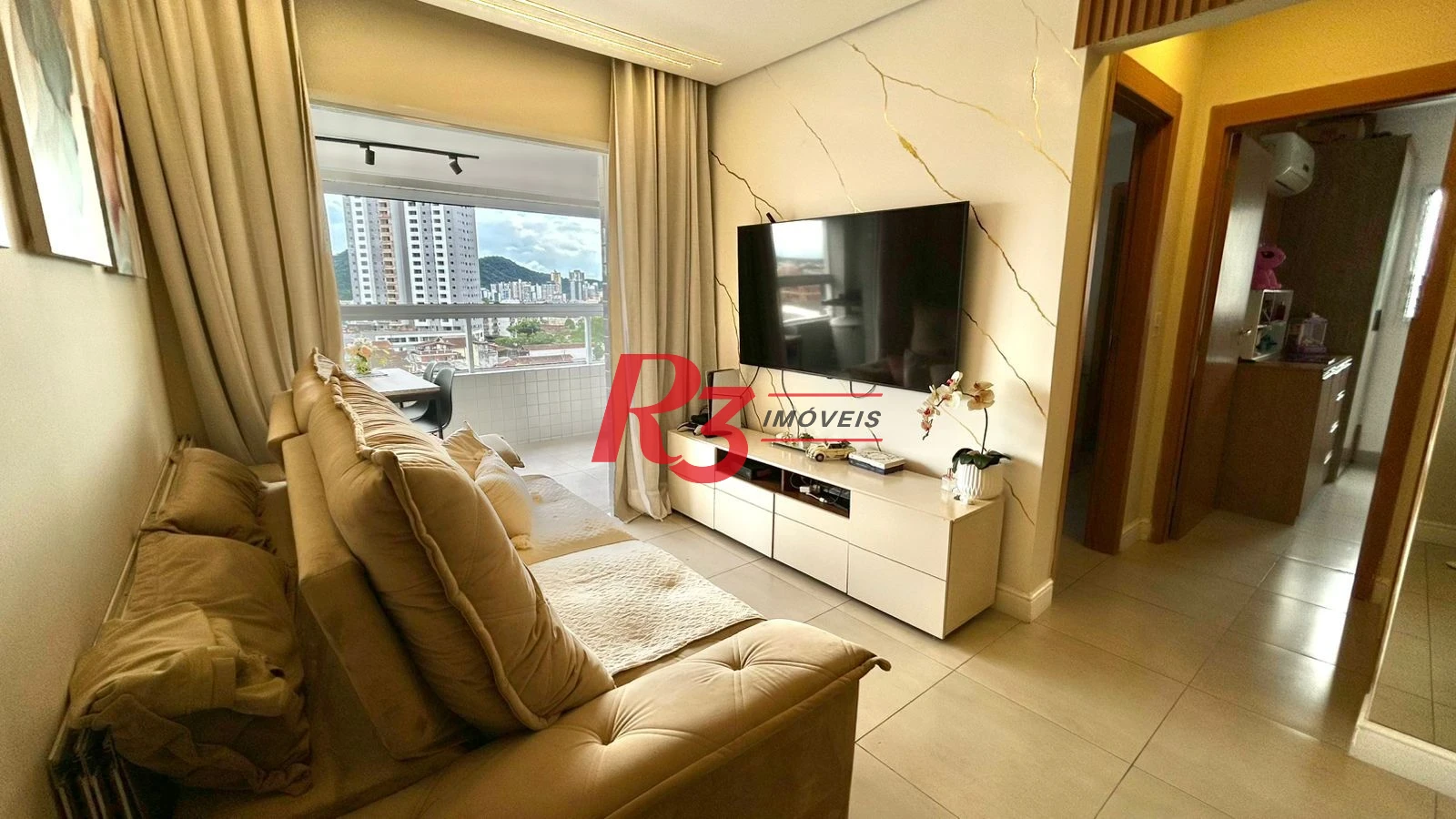 Apartamento com 2 dormitórios à venda, 69 m² por R$ 499.000,00 - Vila Guilhermina - Praia Grande/SP
