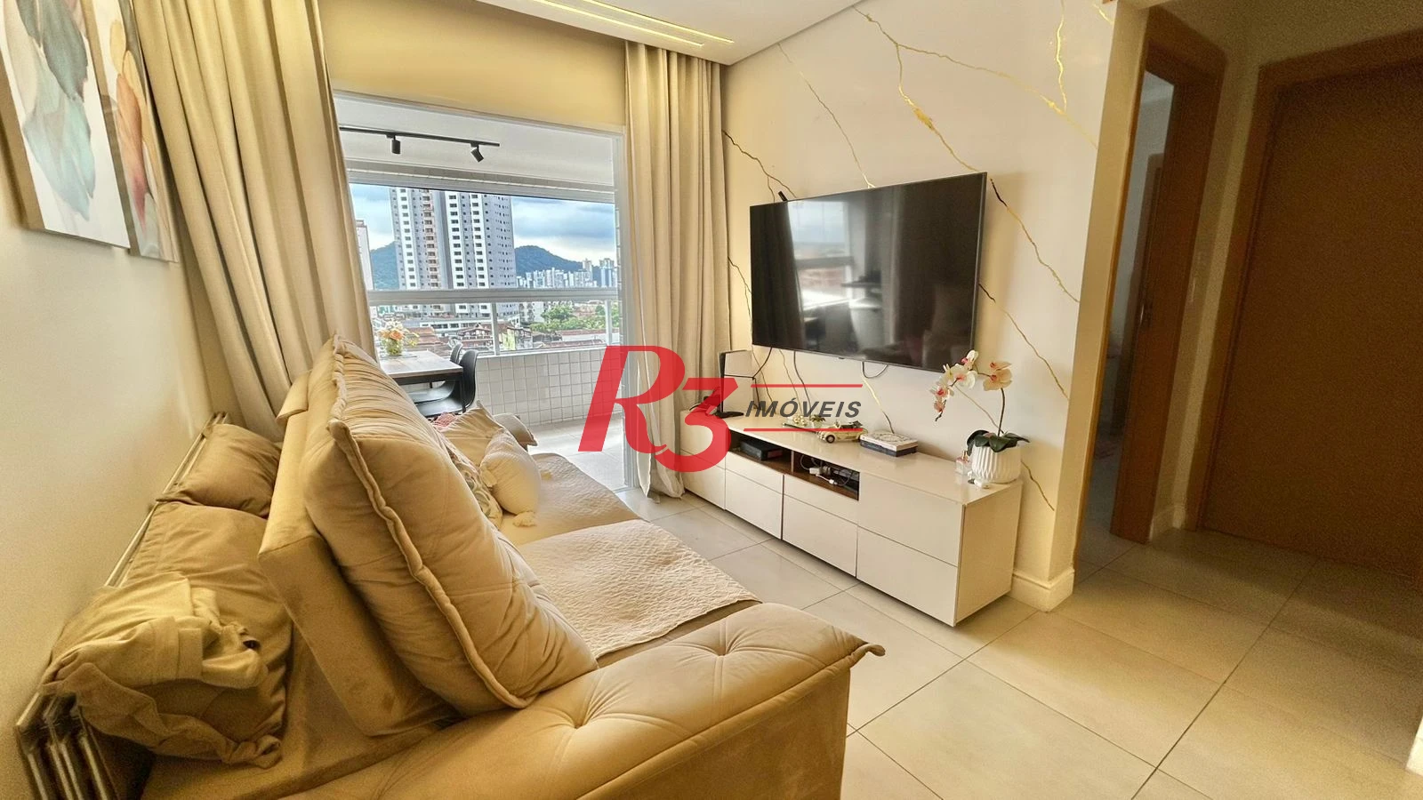Apartamento com 2 dormitórios à venda, 69 m² por R$ 499.000,00 - Vila Guilhermina - Praia Grande/SP